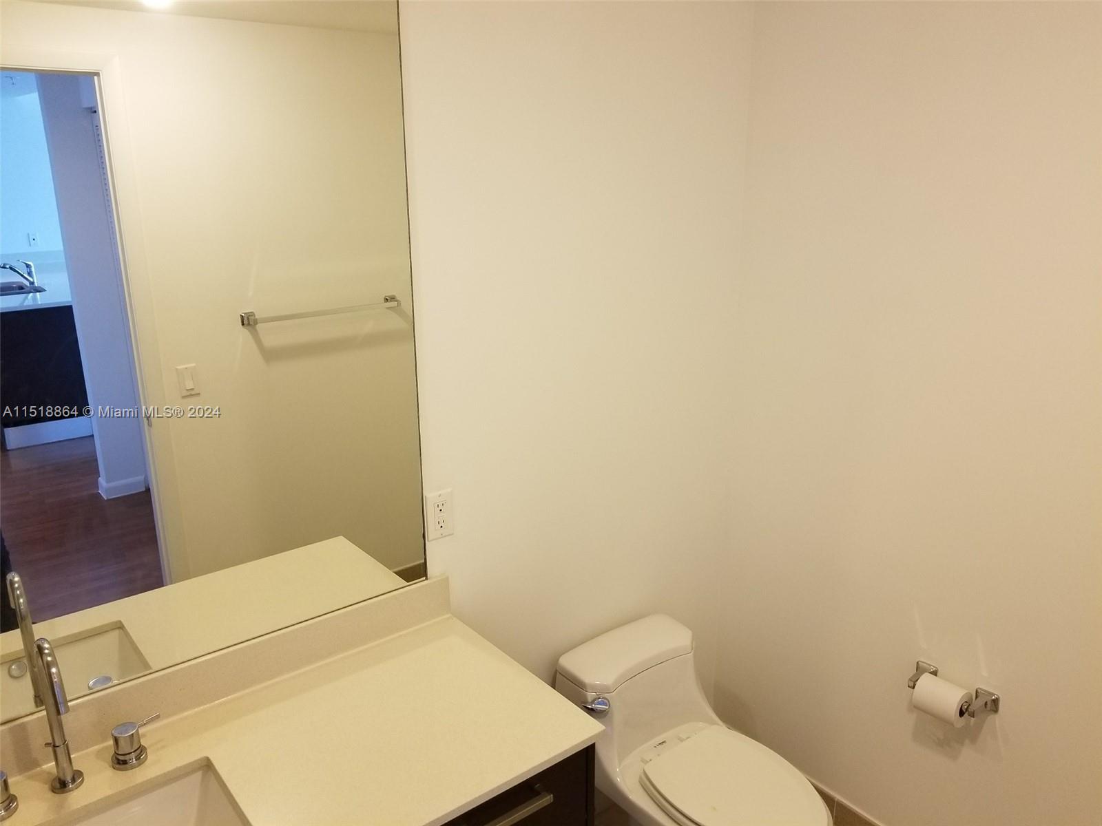 GALLERY ART CONDO - Residential Lease