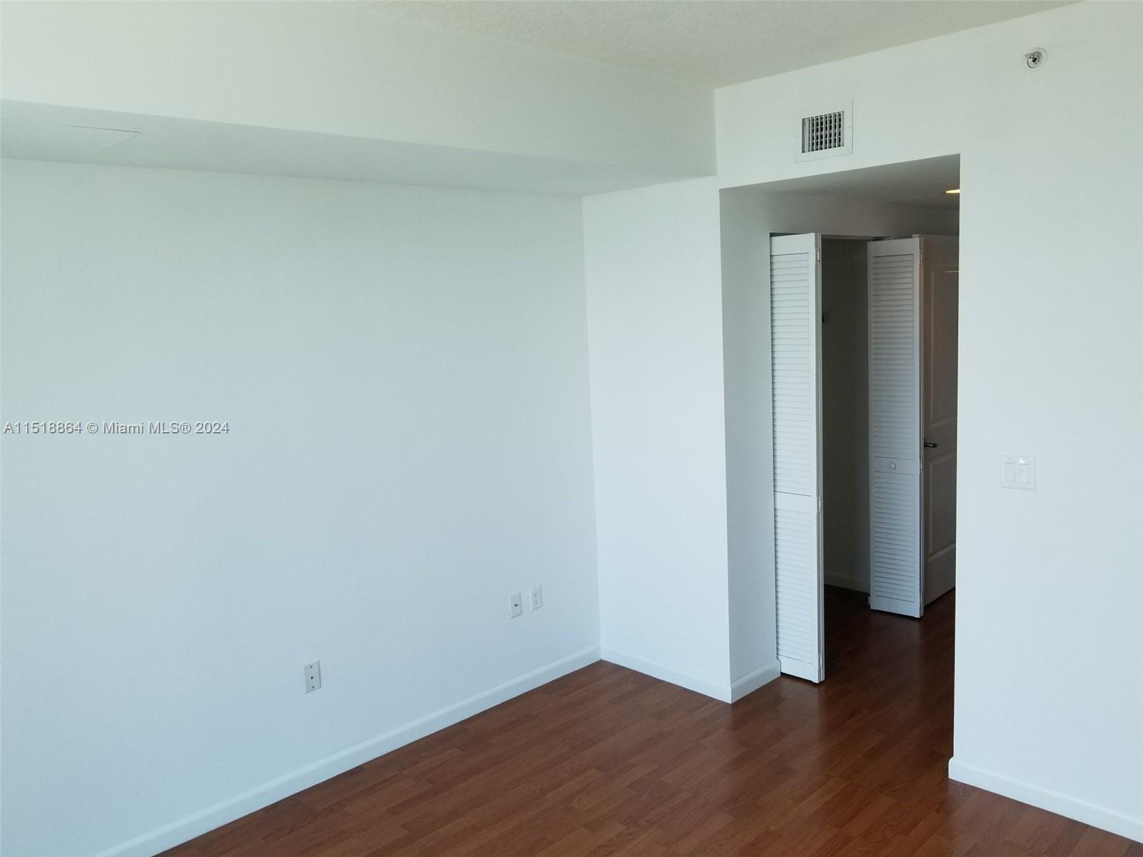 GALLERY ART CONDO - Residential Lease