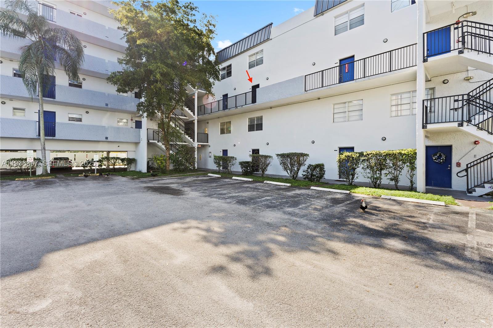 VILLAGE SQUARE CONDO - Residential