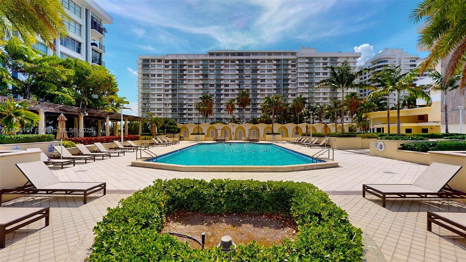 5600 CONDO - Residential