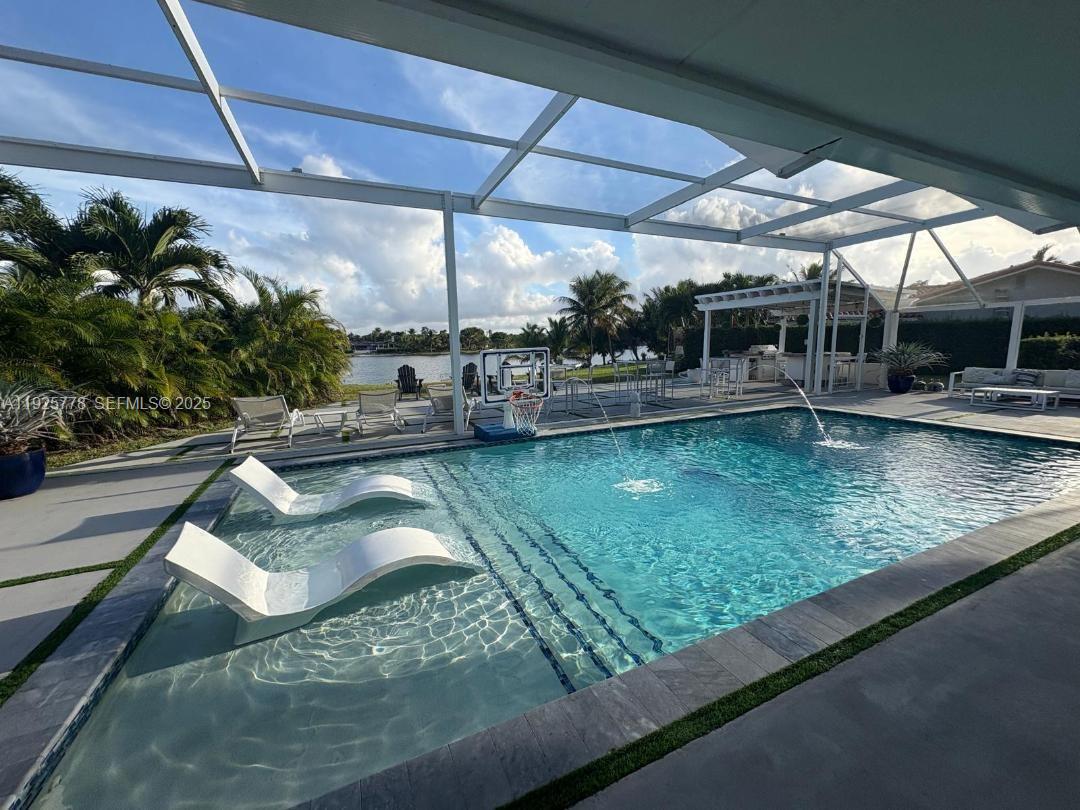 COUNTRY CLUB OF MIAMI EST - Residential