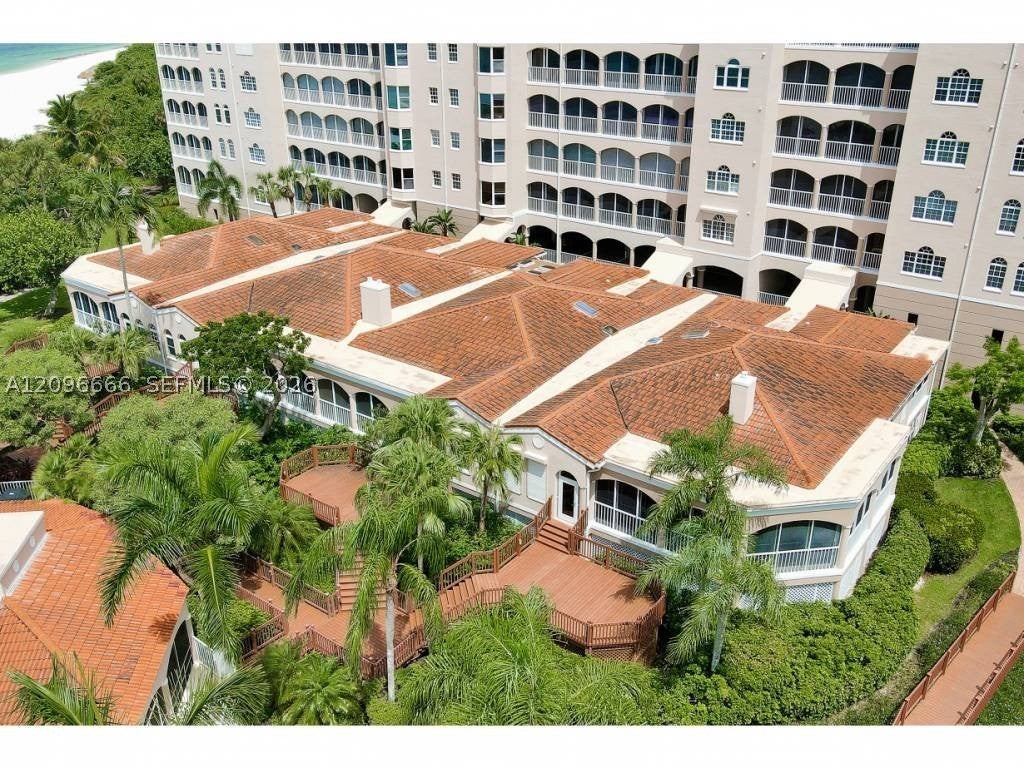 3000 ROYAL MARCO WAY 20