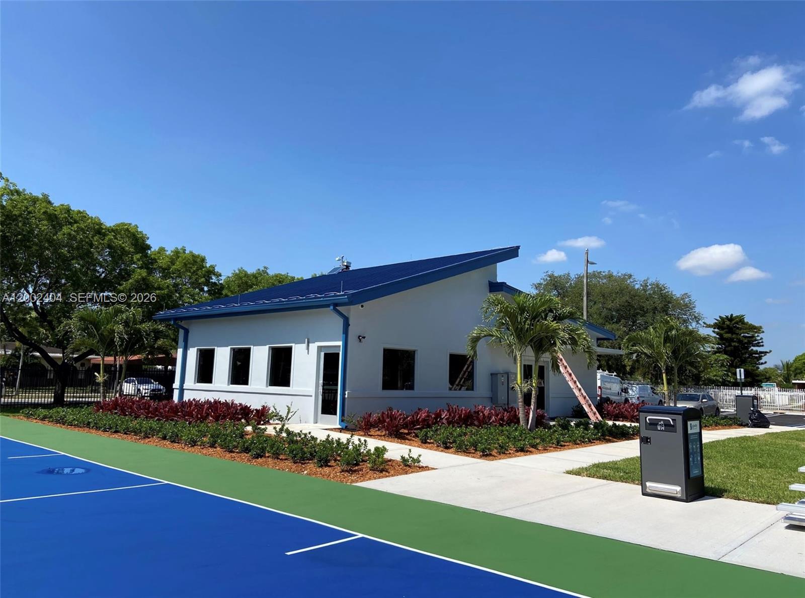 MIAMI MODERN MANORS - Residential Lease