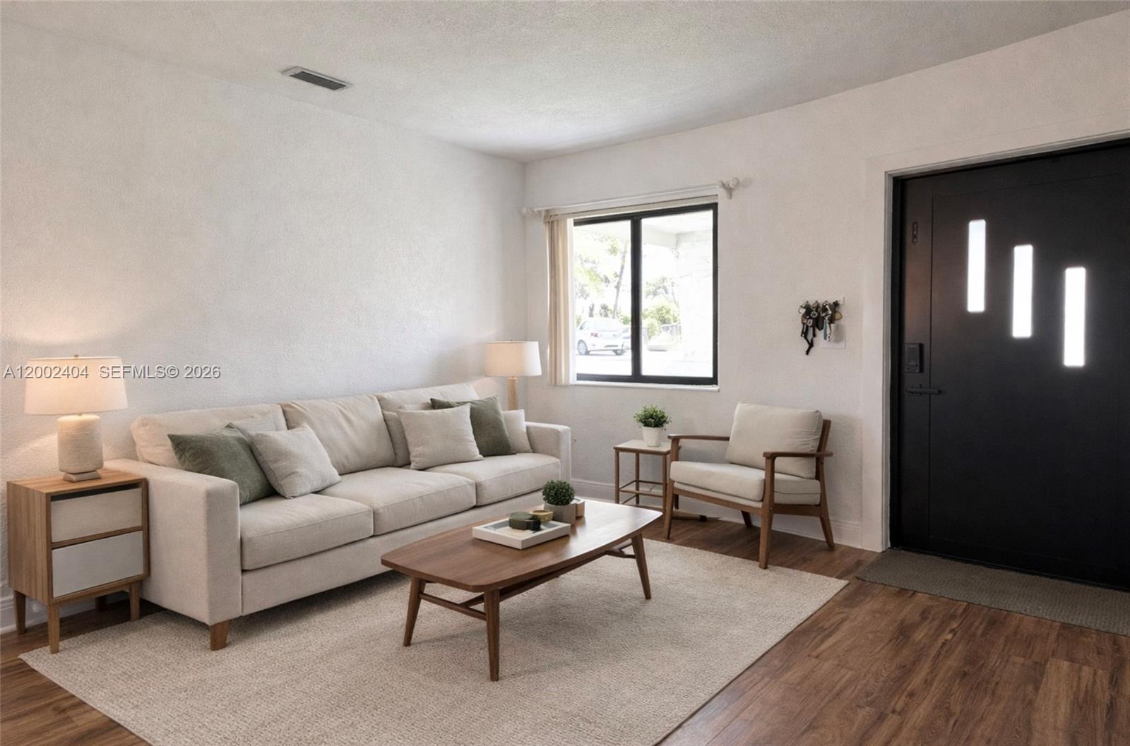 MIAMI MODERN MANORS - Residential Lease