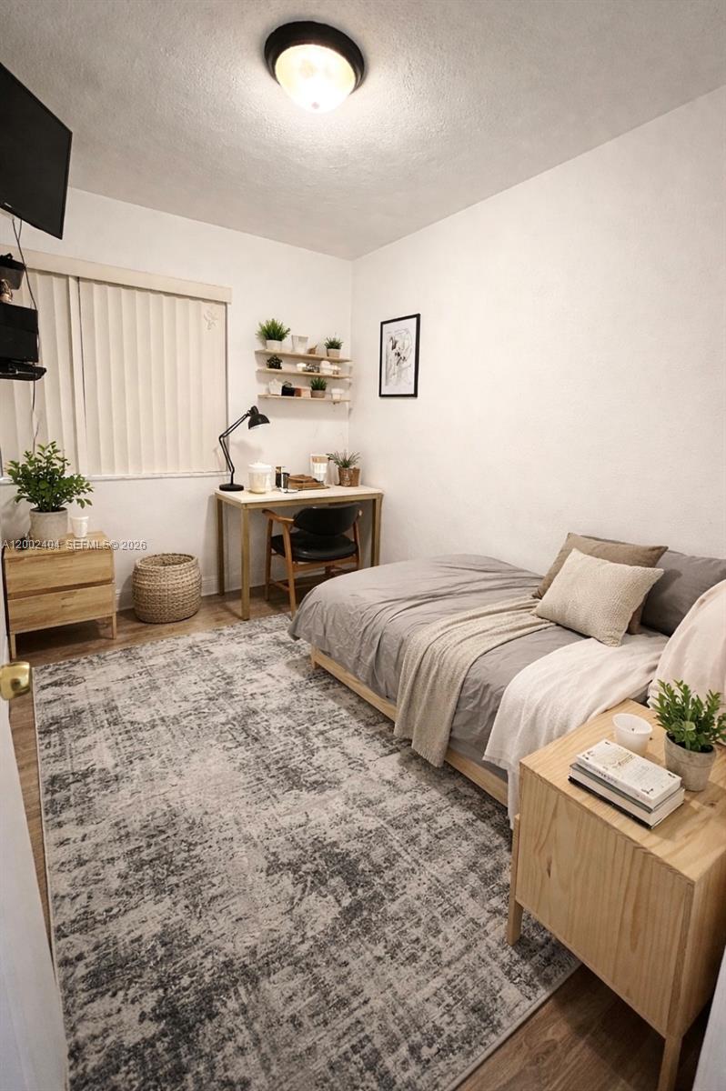 MIAMI MODERN MANORS - Residential Lease