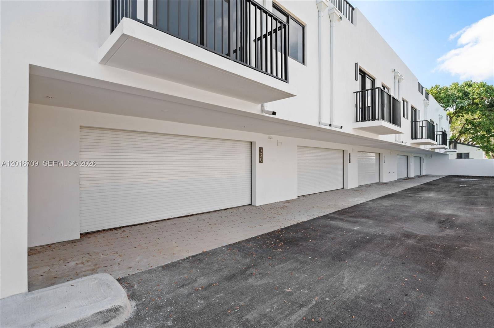 WESTDALE 2ND AMD PL - Residential Lease