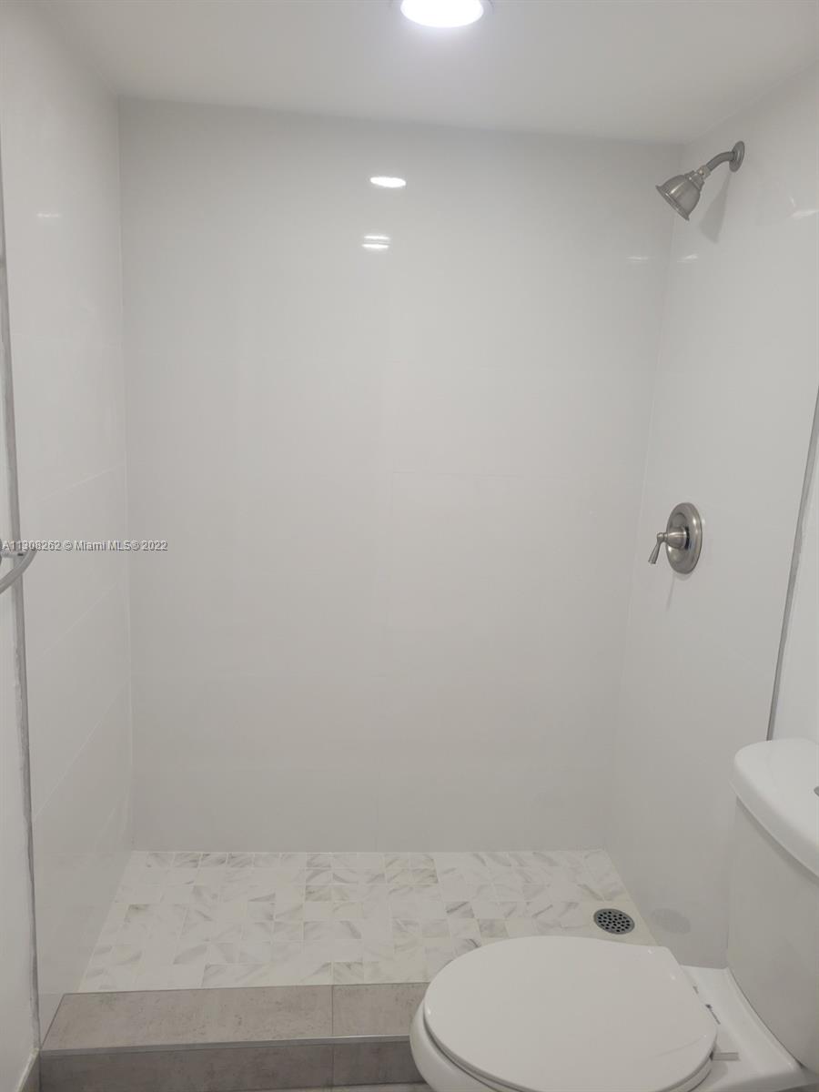 CYPRESS CHASE NORTH NO 4 - Residential Lease