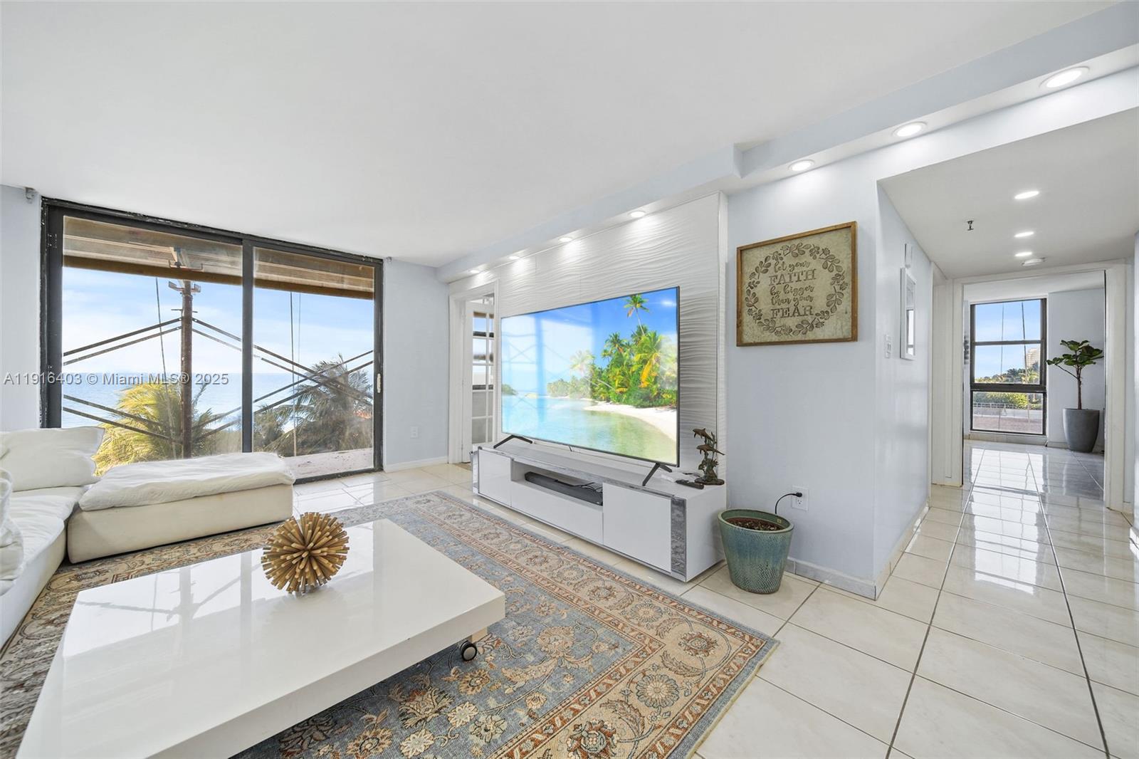 LE TRIANON CONDO - Residential