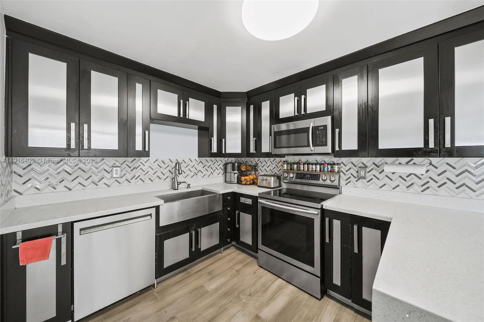 LE TRIANON CONDO - Residential