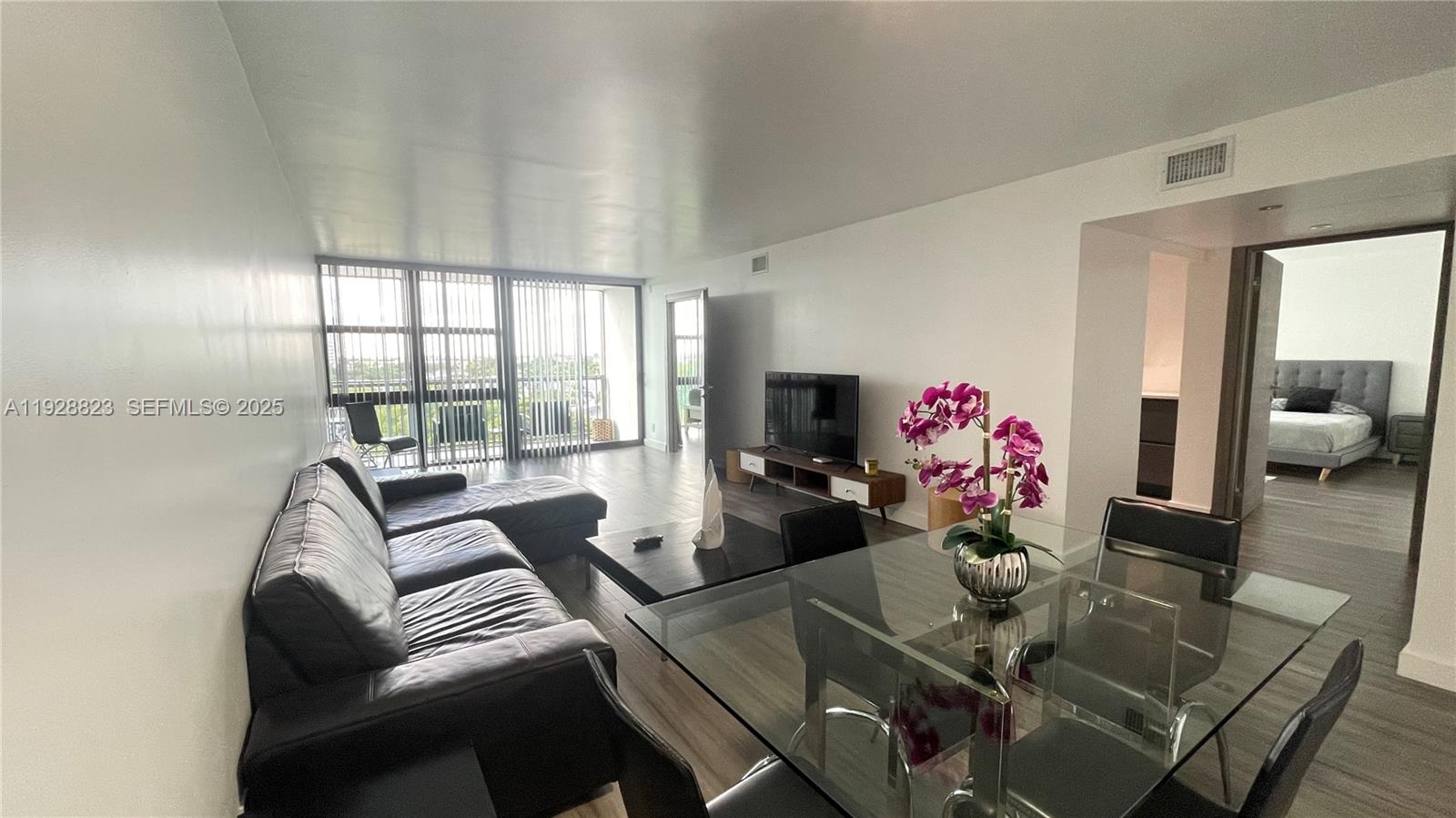 OCEANVIEW PARK CONDO - Residential Lease