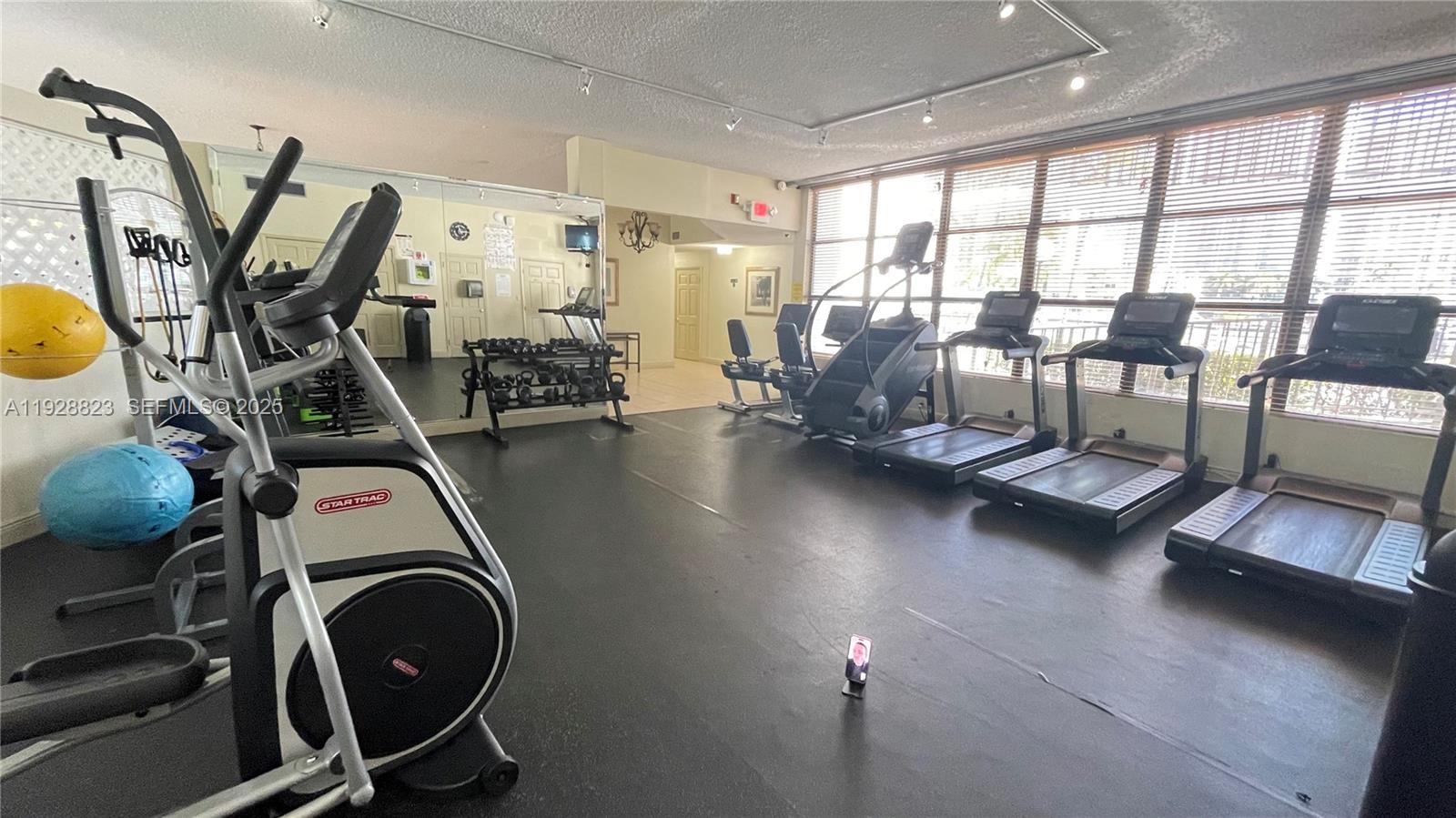 OCEANVIEW PARK CONDO - Residential Lease