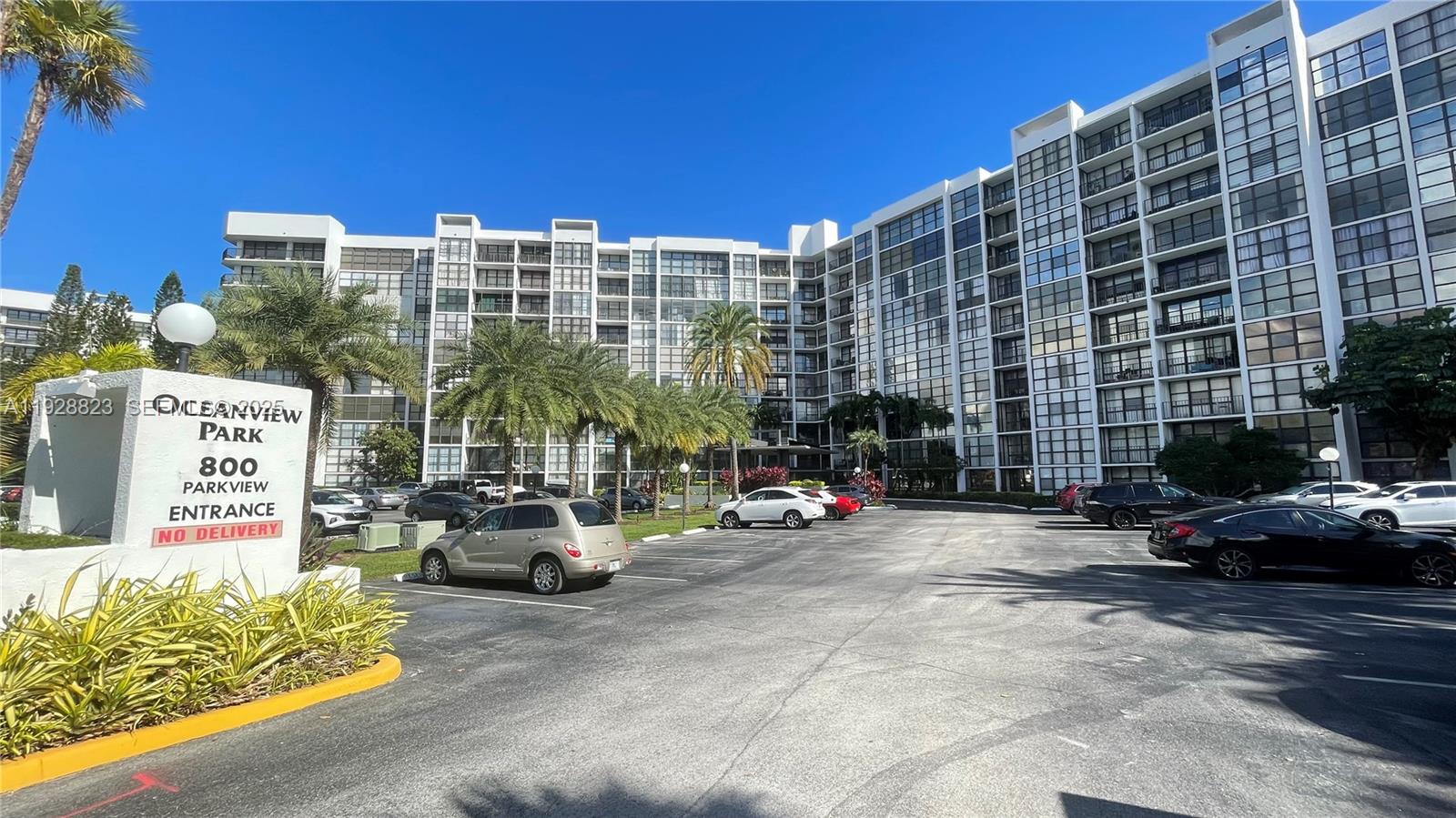 OCEANVIEW PARK CONDO - Residential Lease