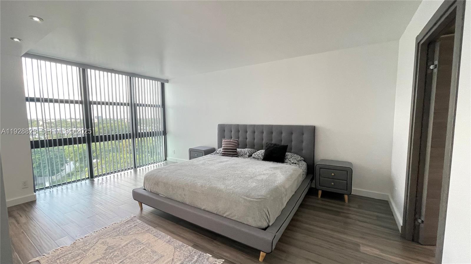 OCEANVIEW PARK CONDO - Residential Lease