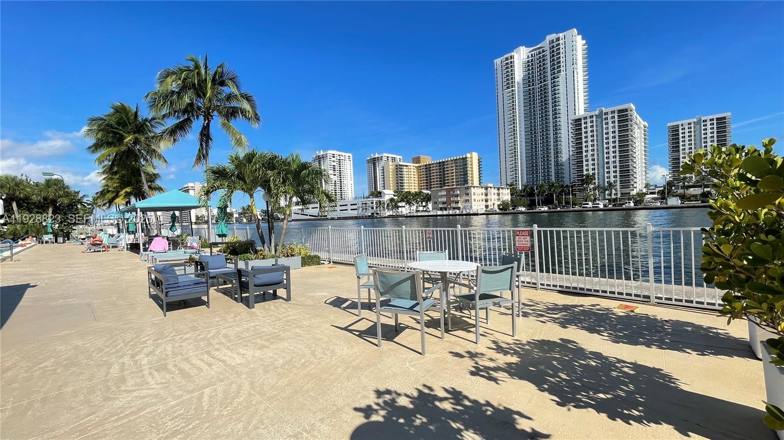 OCEANVIEW PARK CONDO - Residential Lease