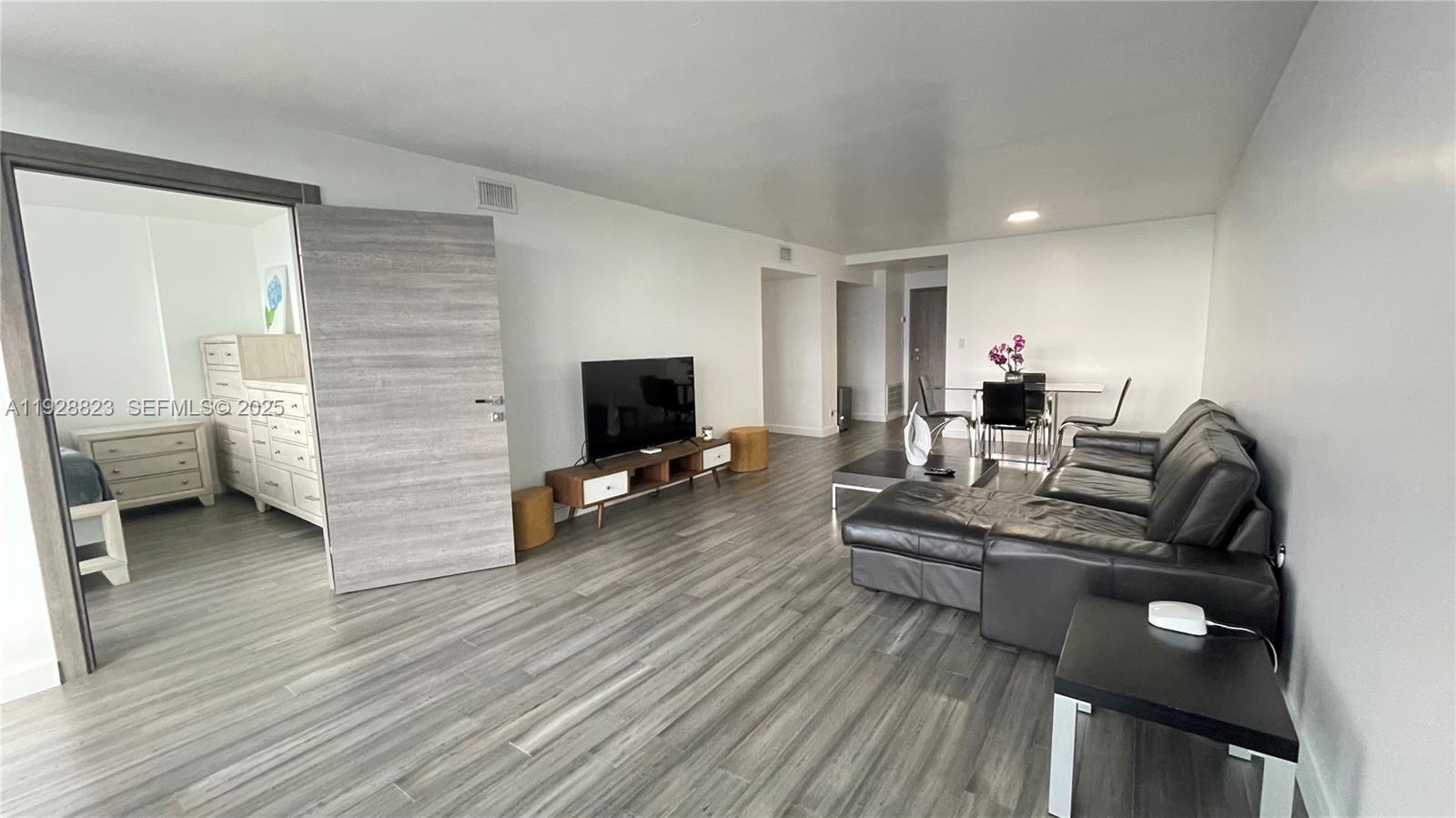 OCEANVIEW PARK CONDO - Residential Lease