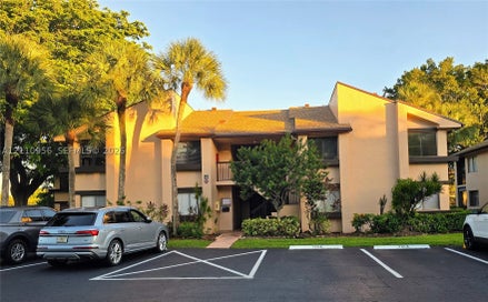 2120 SW 94th Ter 404 Davie FL 33324