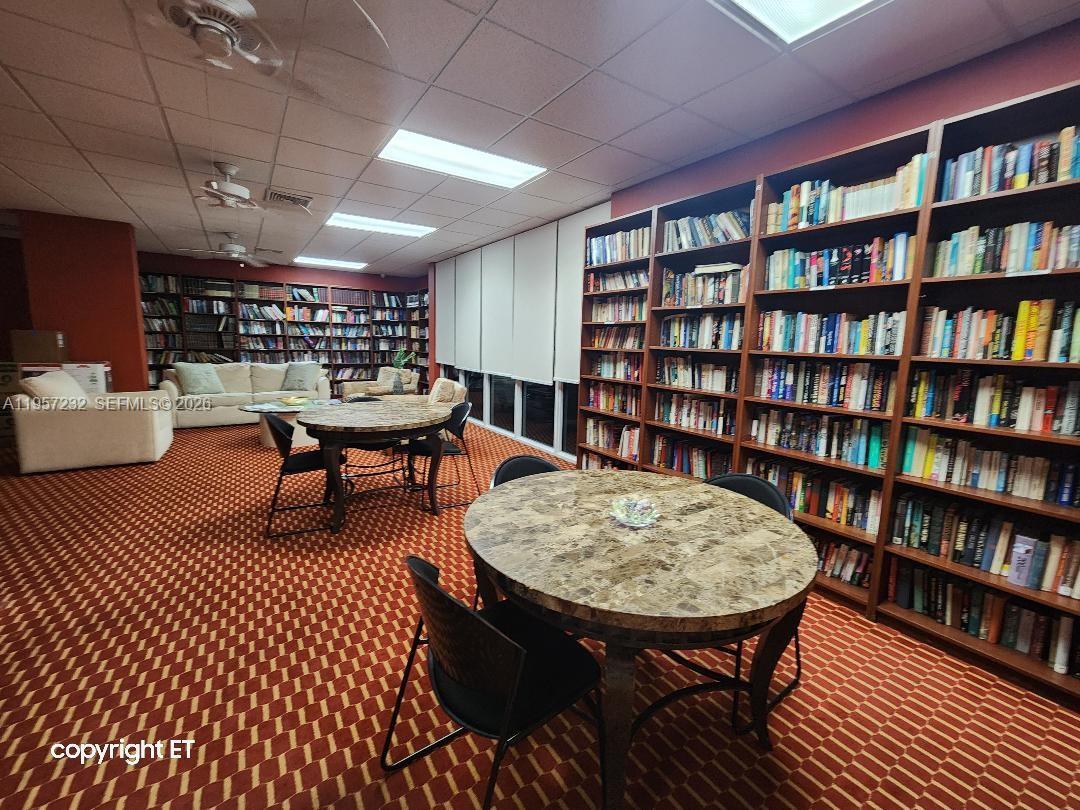 BAYVIEW TOWERS CONDO SOUT - Residential