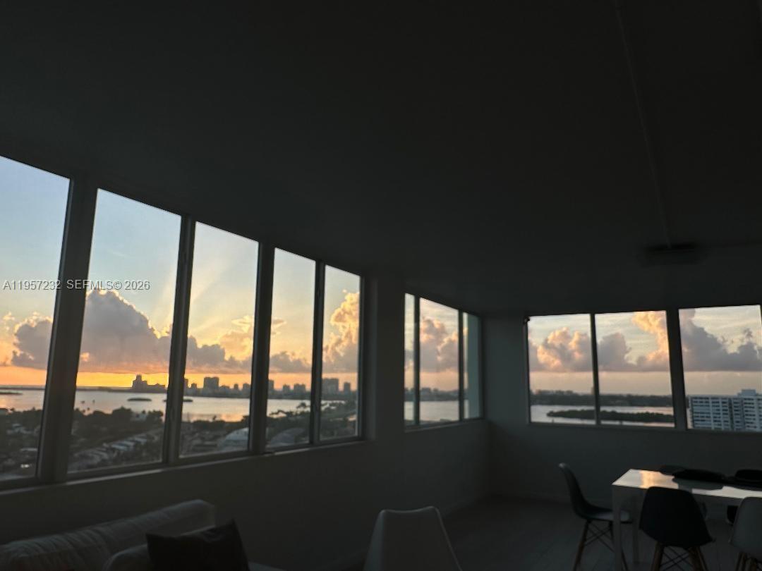 BAYVIEW TOWERS CONDO SOUT - Residential