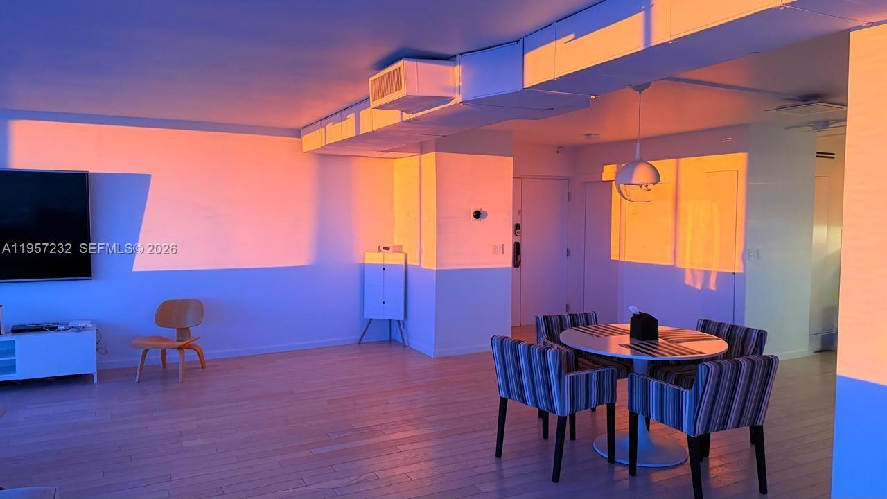 BAYVIEW TOWERS CONDO SOUT - Residential