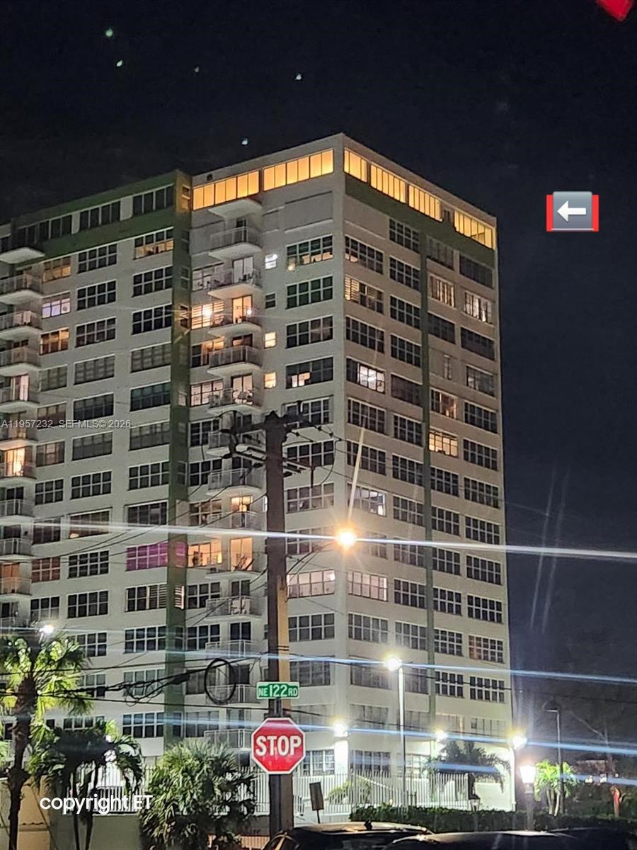 BAYVIEW TOWERS CONDO SOUT - Residential