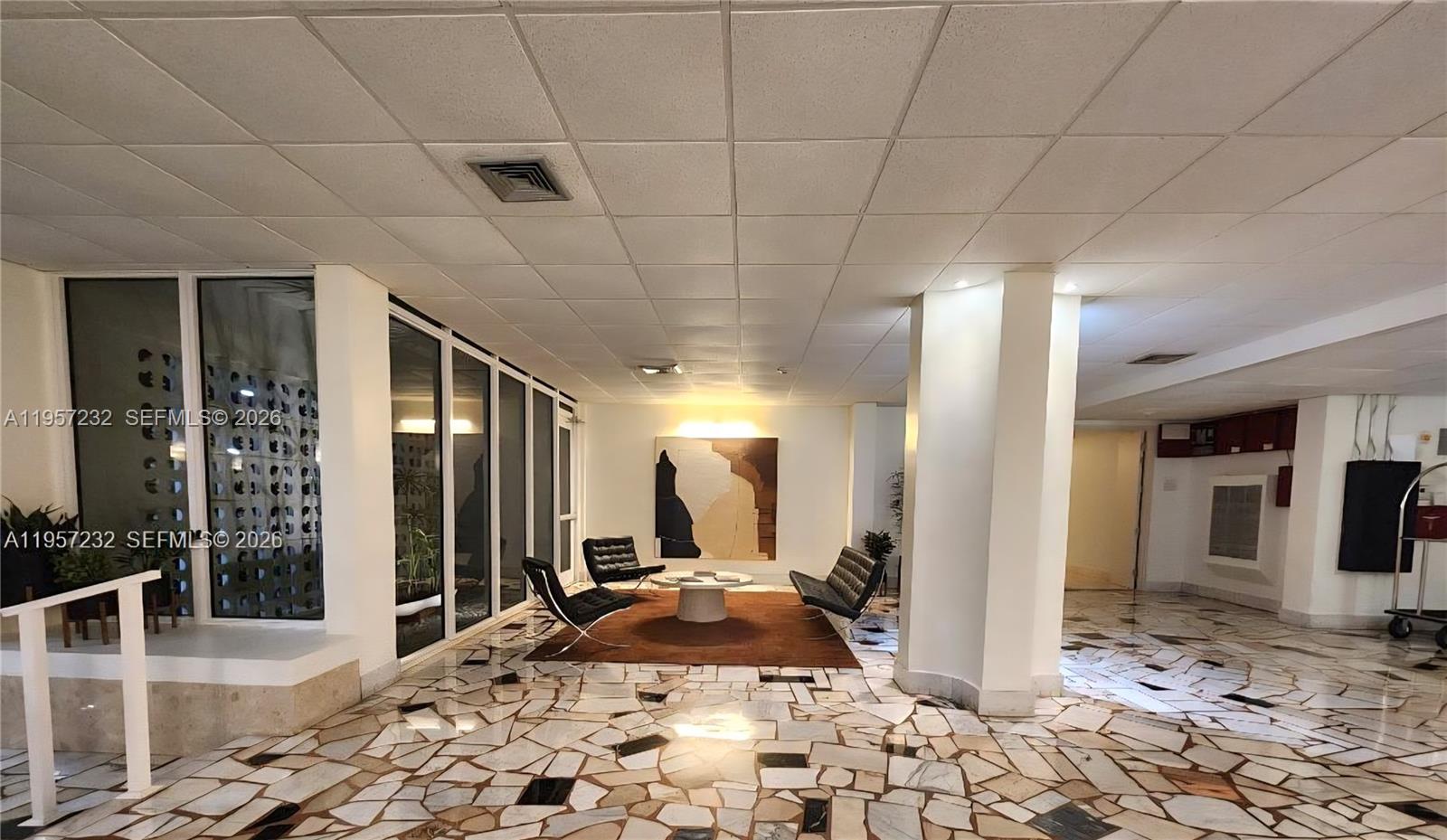 BAYVIEW TOWERS CONDO SOUT - Residential