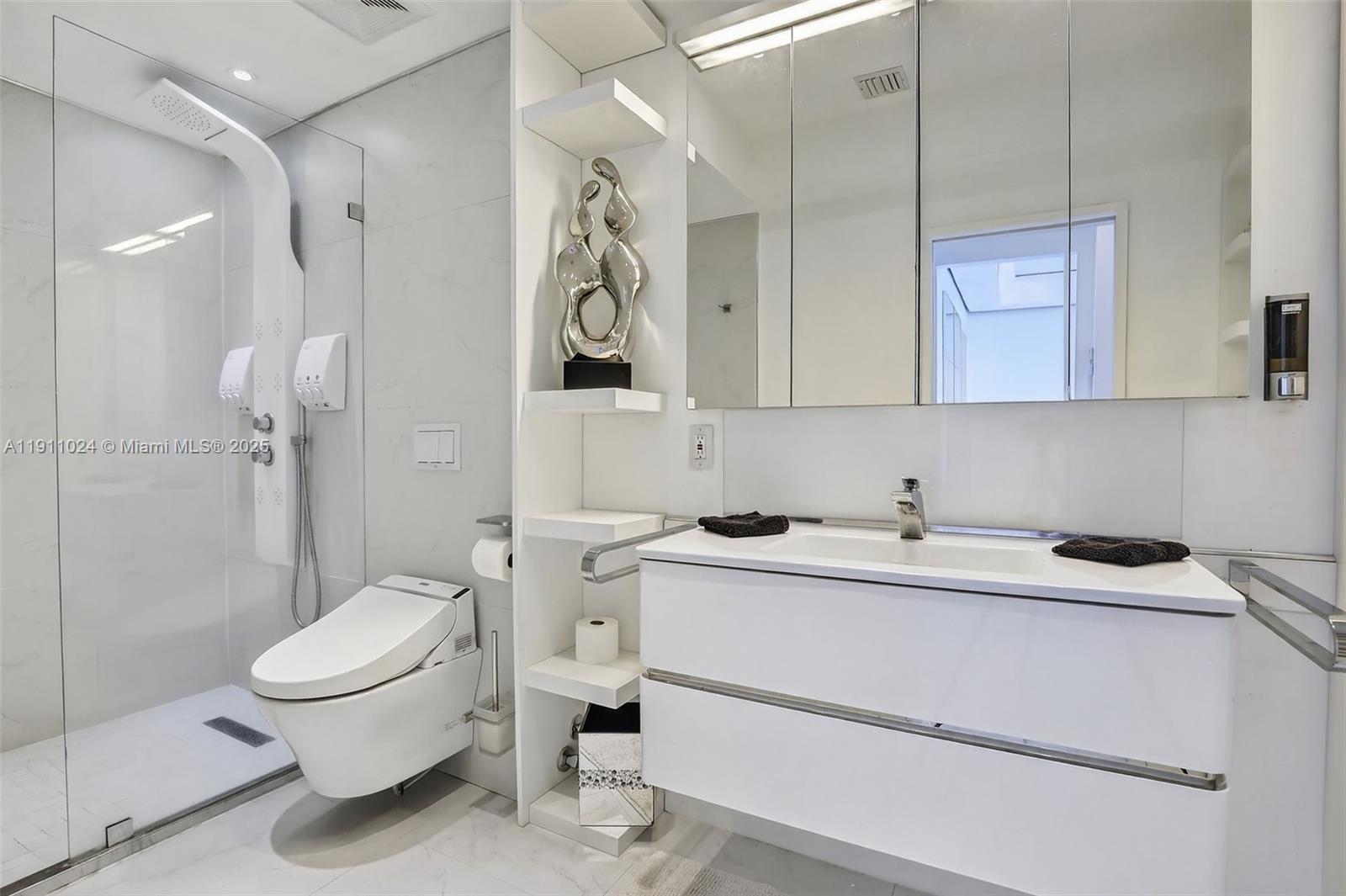 CORONADO CONDO - TOWER I - Residential