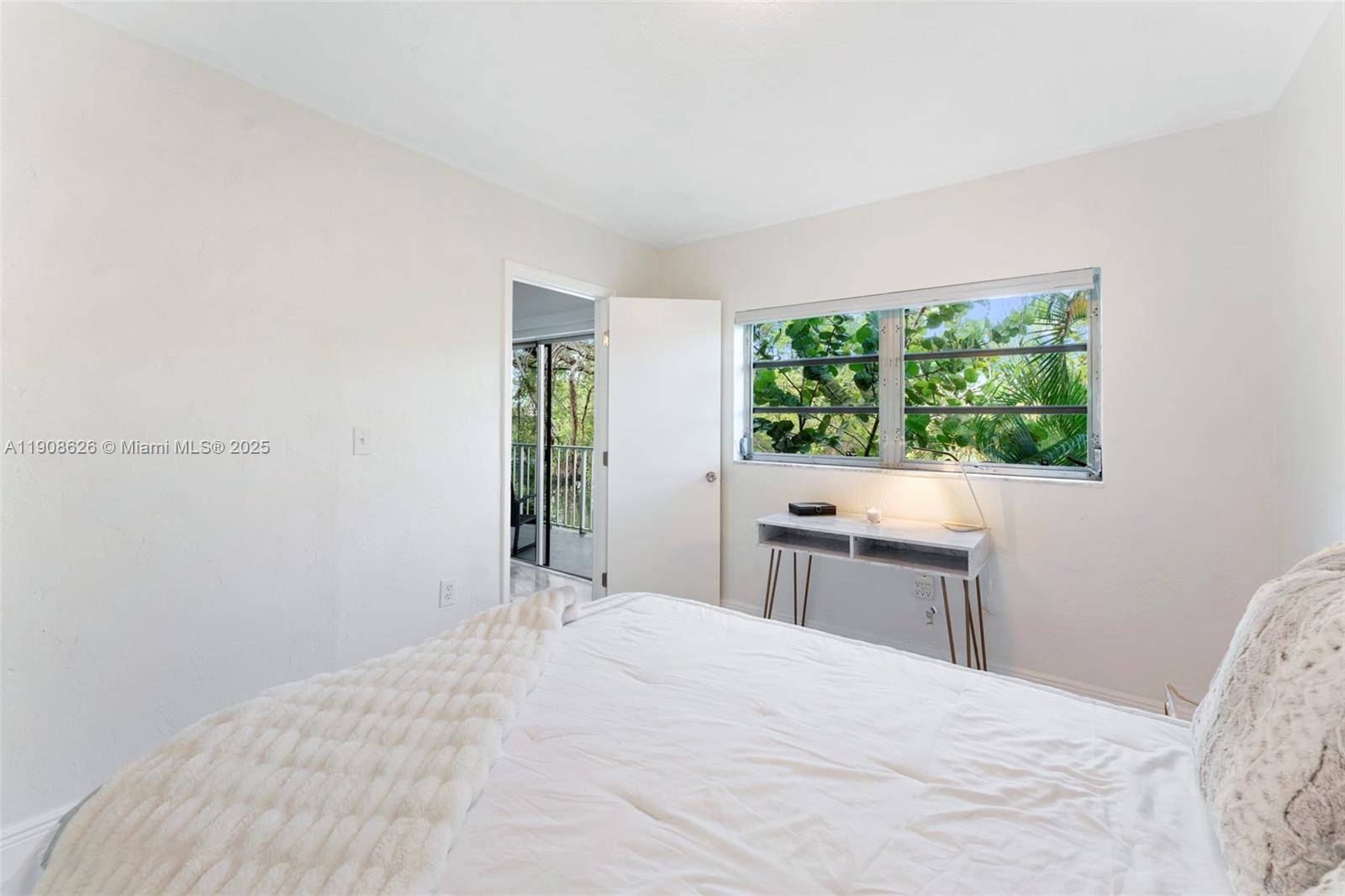 HIDDEN WATERS CONDO - Residential Lease