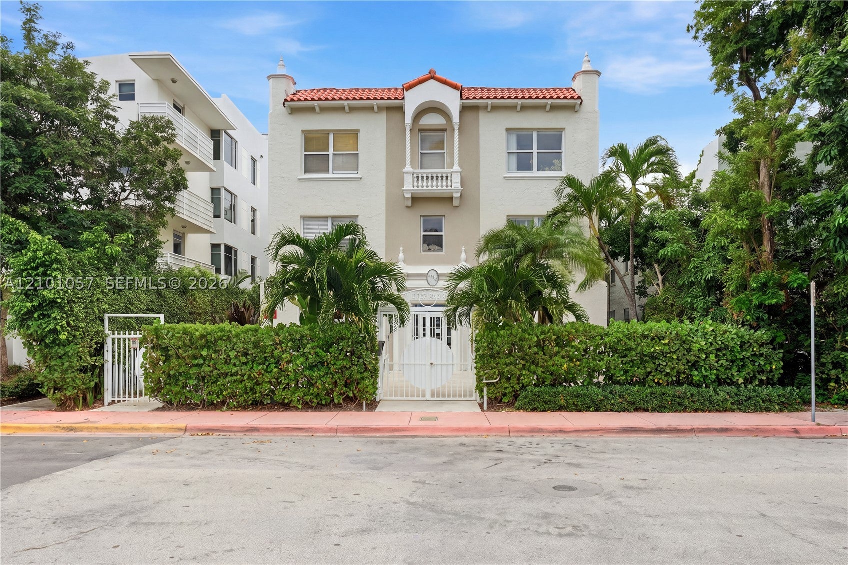 1542 Drexel Ave 301
