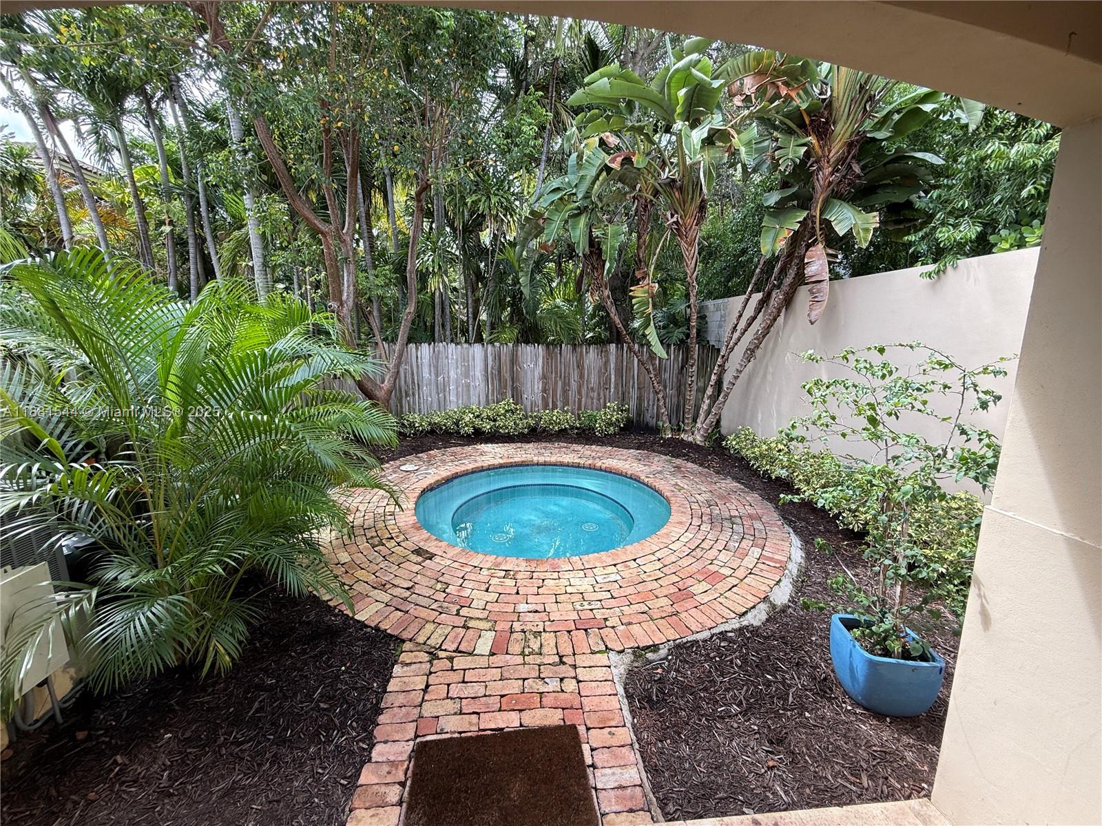 INDIANA GROVE CONDO - Residential Lease