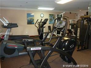 THE YACHT CLUB AD AVENTURA - Residential Lease