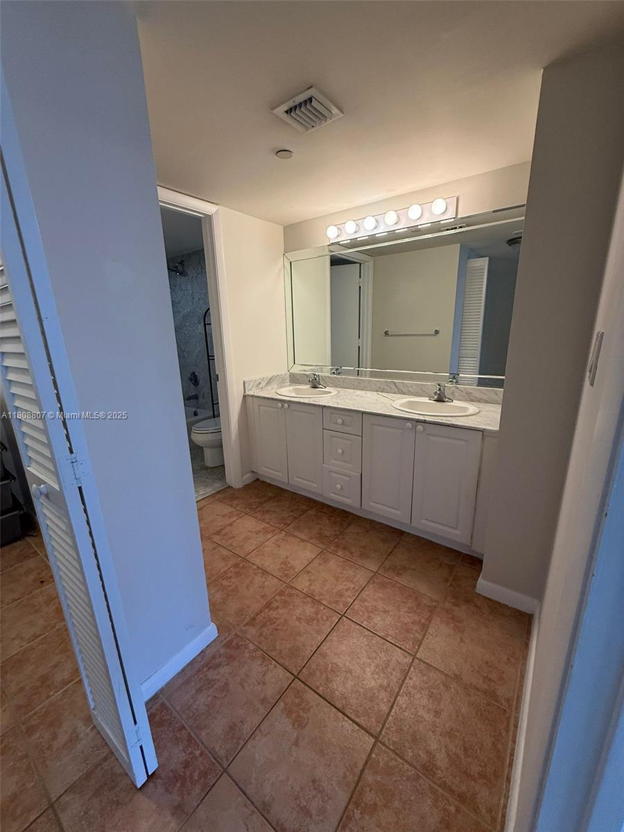 RIMINI BEACH CONDO - Residential