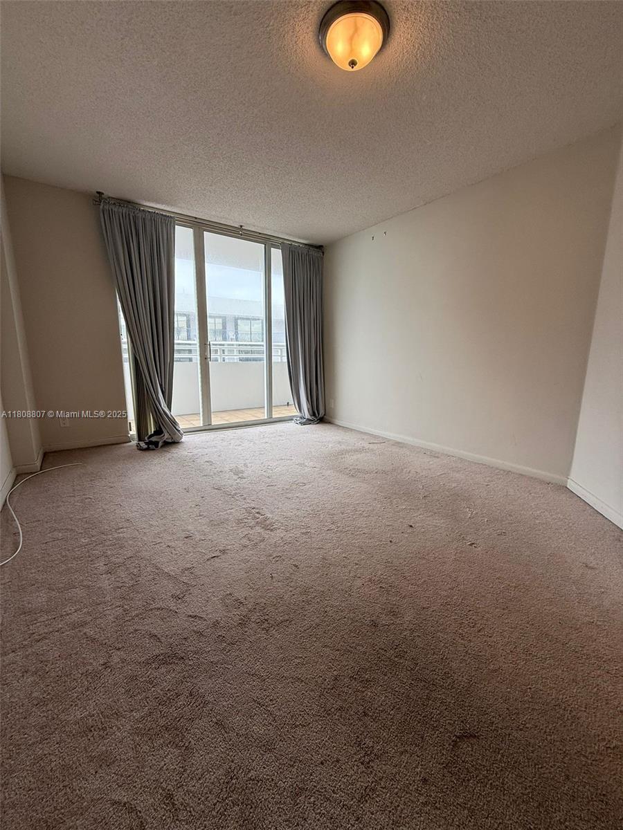 RIMINI BEACH CONDO - Residential