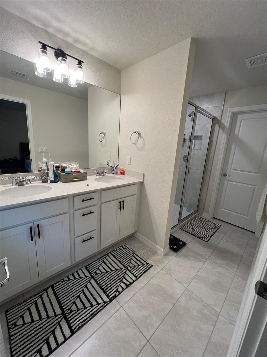 SOMERSET PLAZA - Residential Lease