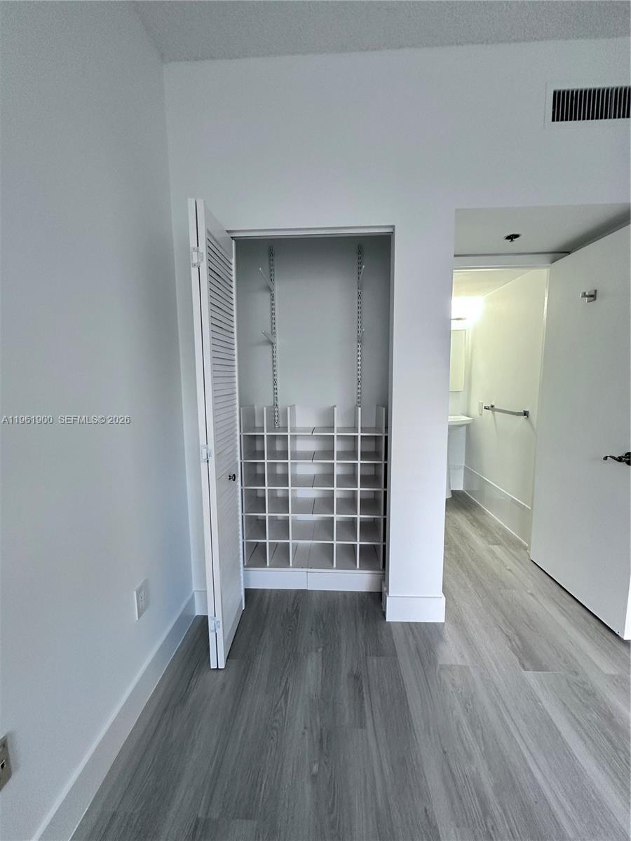 BRICKELL KEY II CONDO - Residential