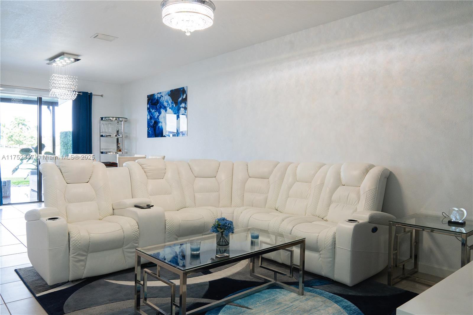 COCO PALM ESTATES - Residential