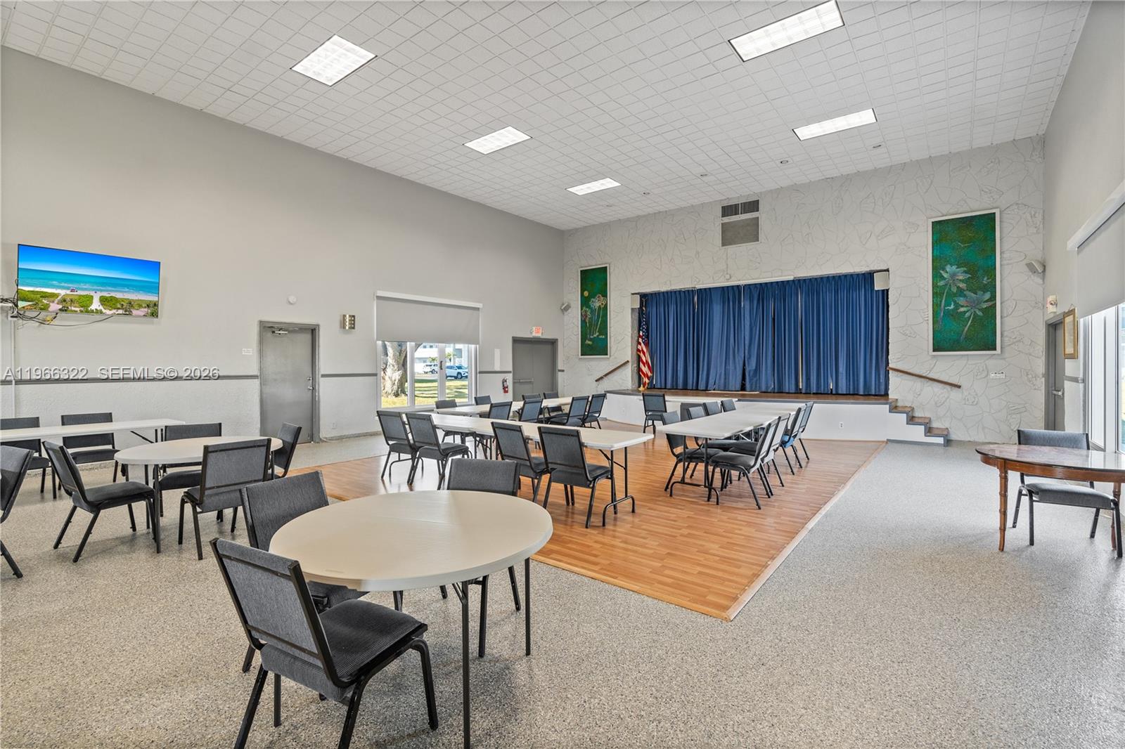 SHERIDAN LAKES CONDO APTS - Residential