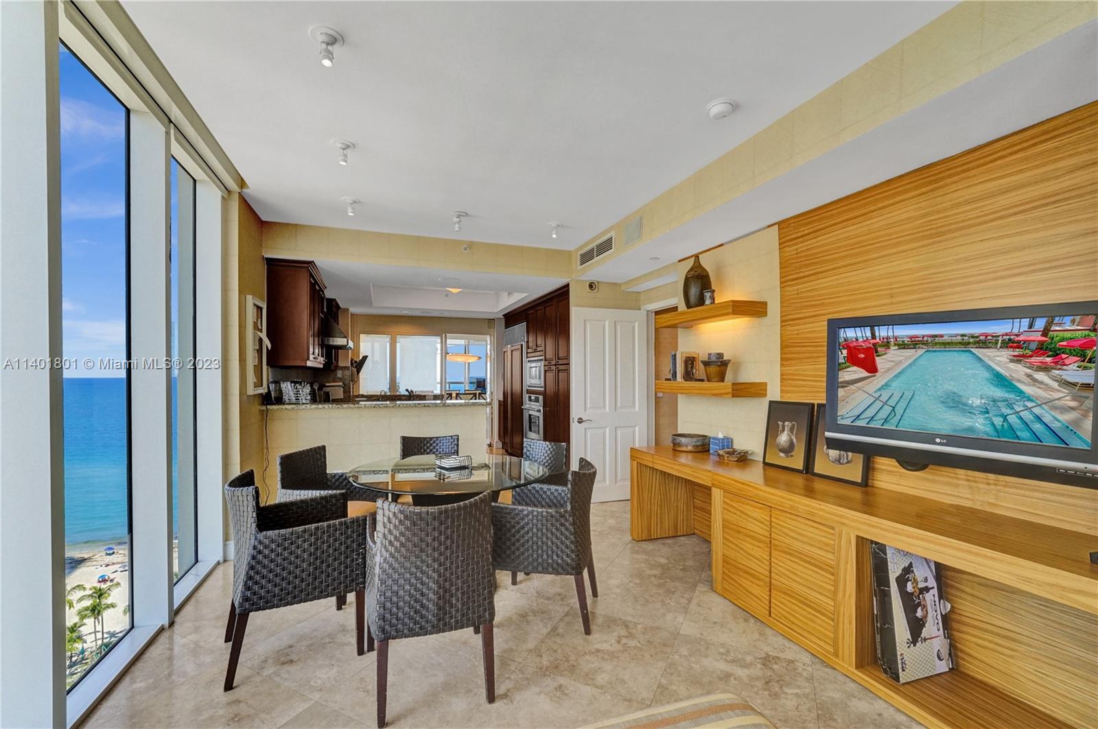 ACQUALINA OCEAN RESIDENCE - Residential