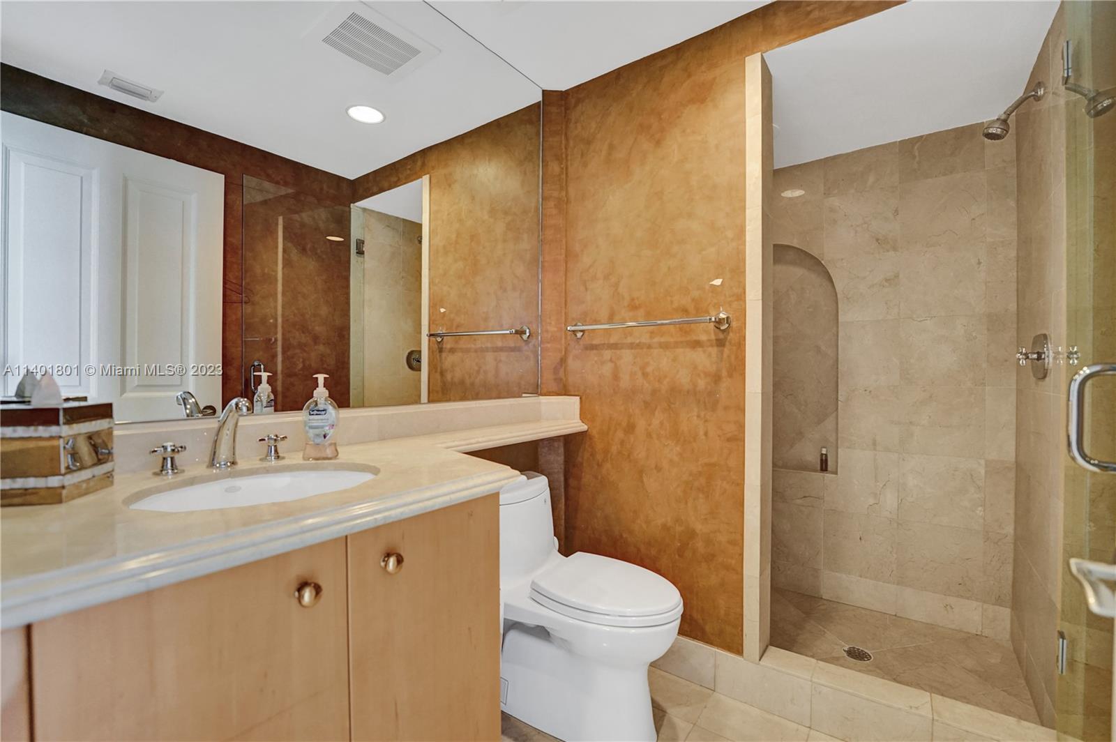 ACQUALINA OCEAN RESIDENCE - Residential