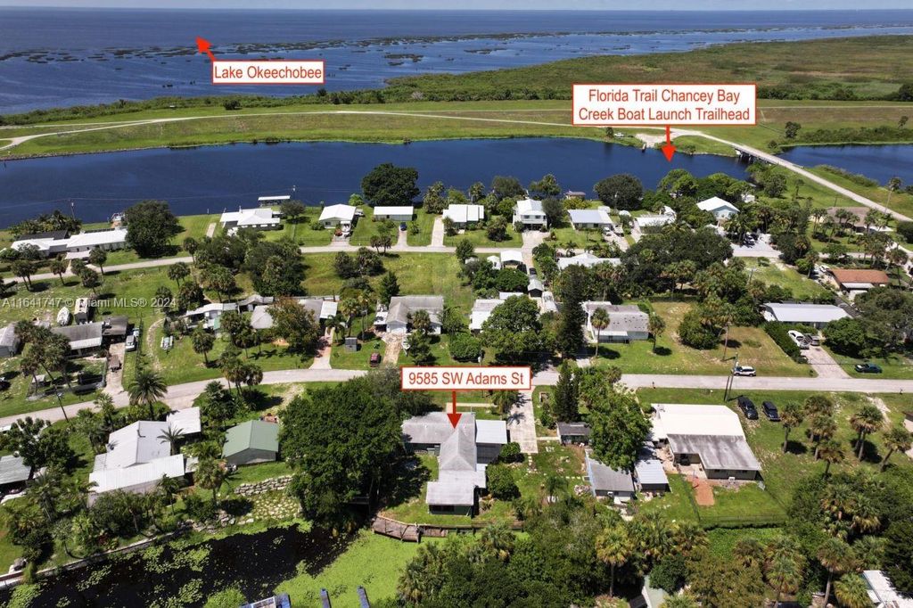 Photo of 9585 SW Adams St, Okeechobee, FL 34974 (MLS # A11641747)