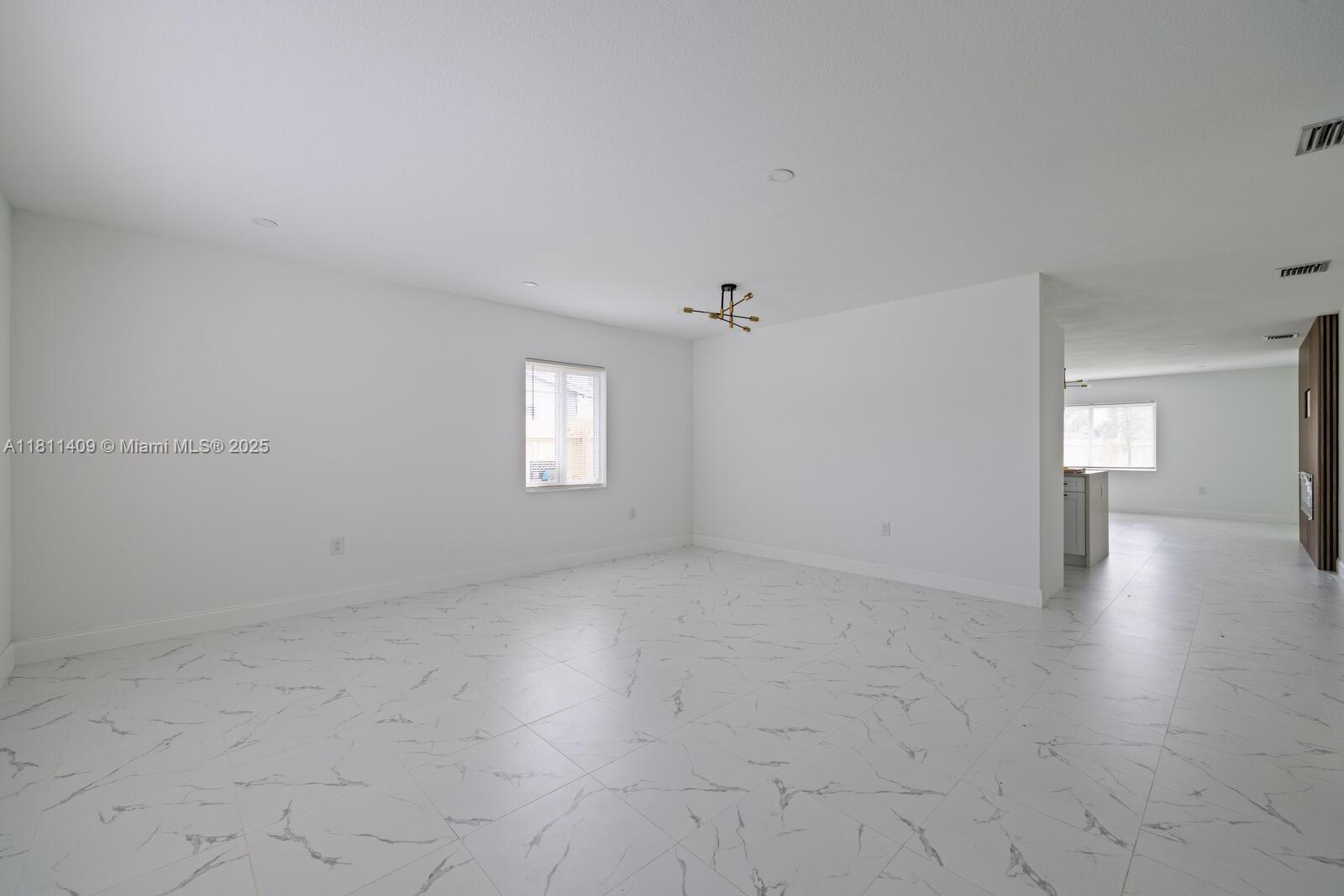 Lincoln Park - Residential