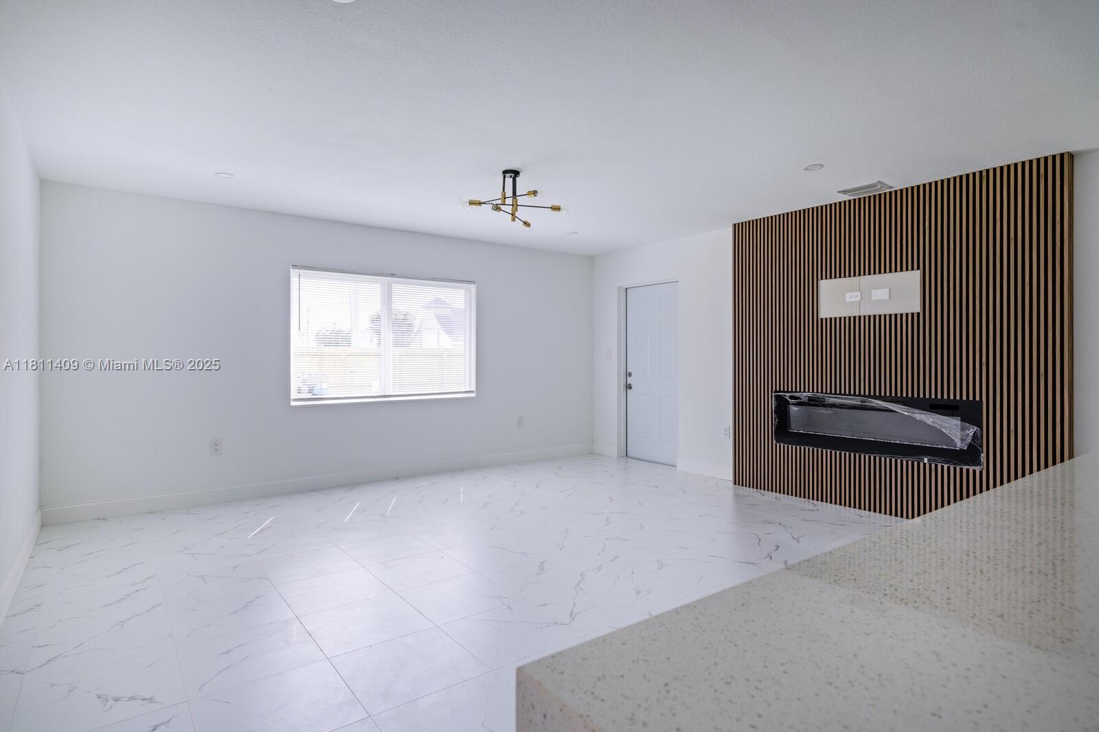 Lincoln Park - Residential