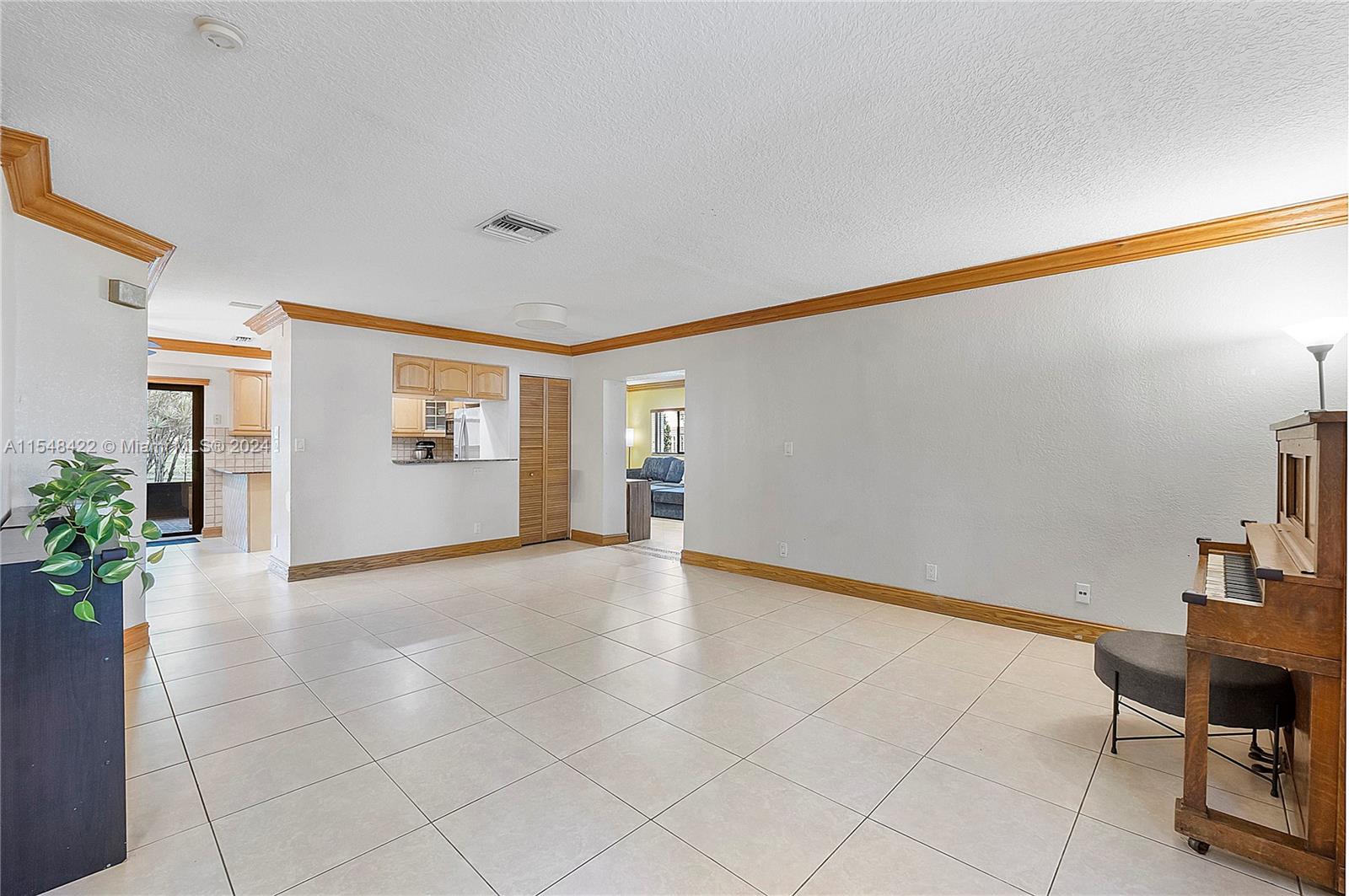 SADDLE-UP PLAT - Residential