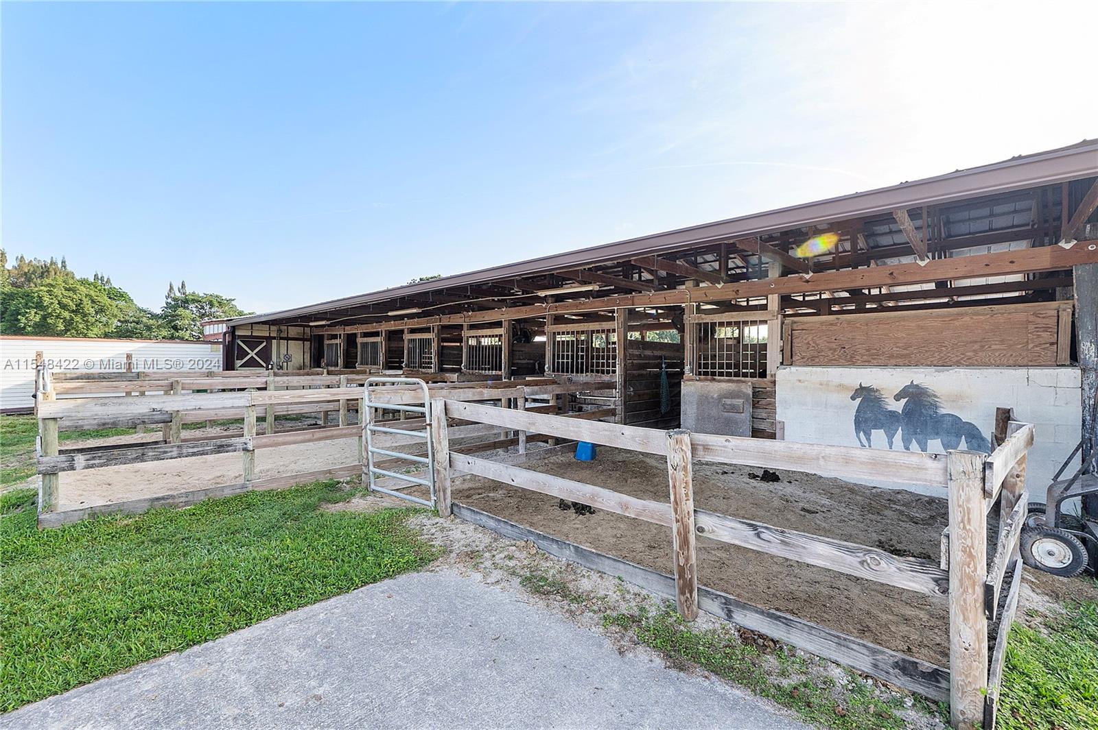 SADDLE-UP PLAT - Residential