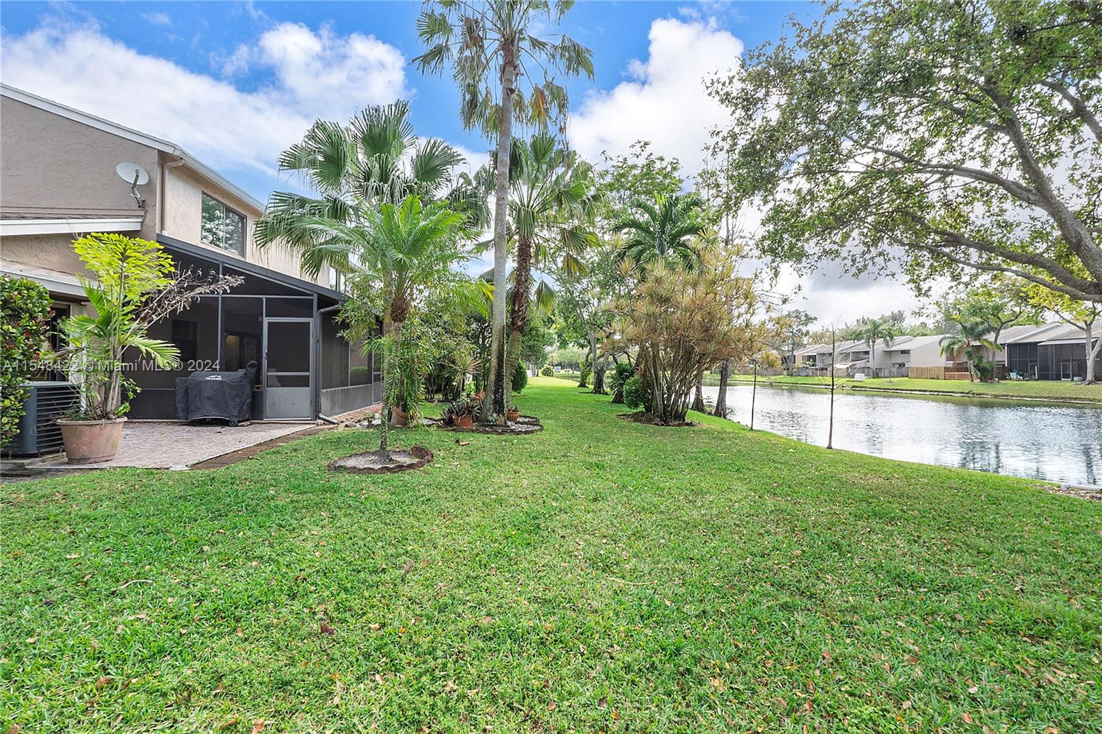 SADDLE-UP PLAT - Residential