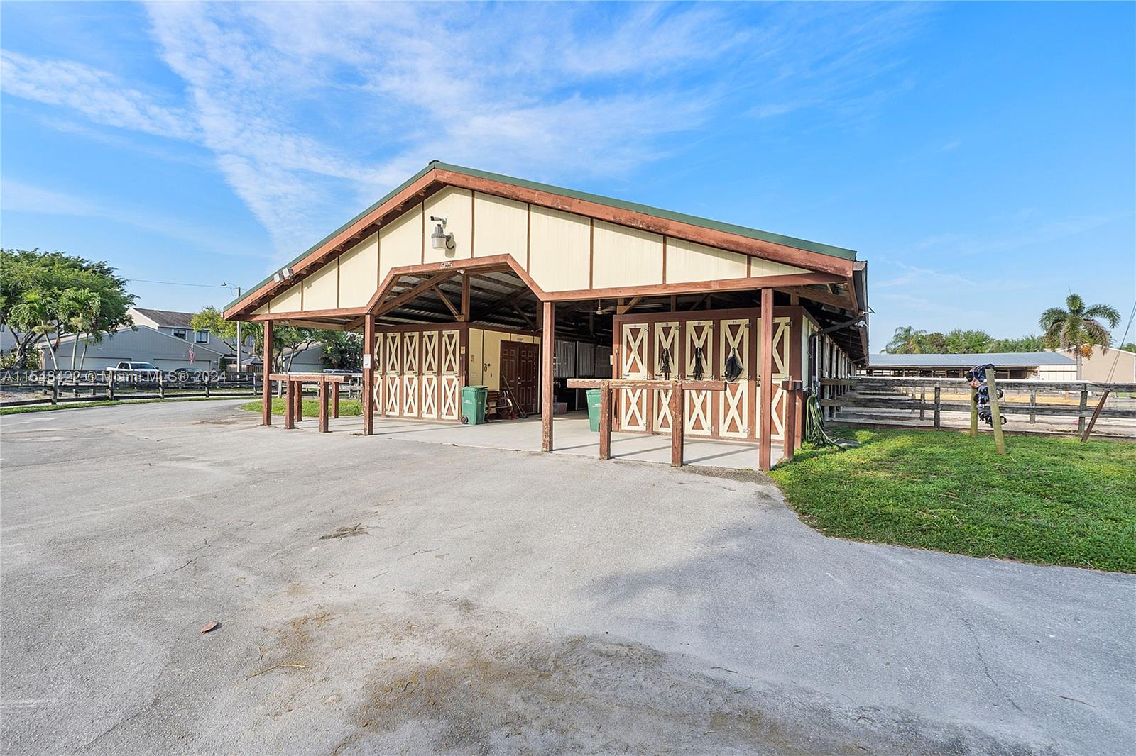SADDLE-UP PLAT - Residential
