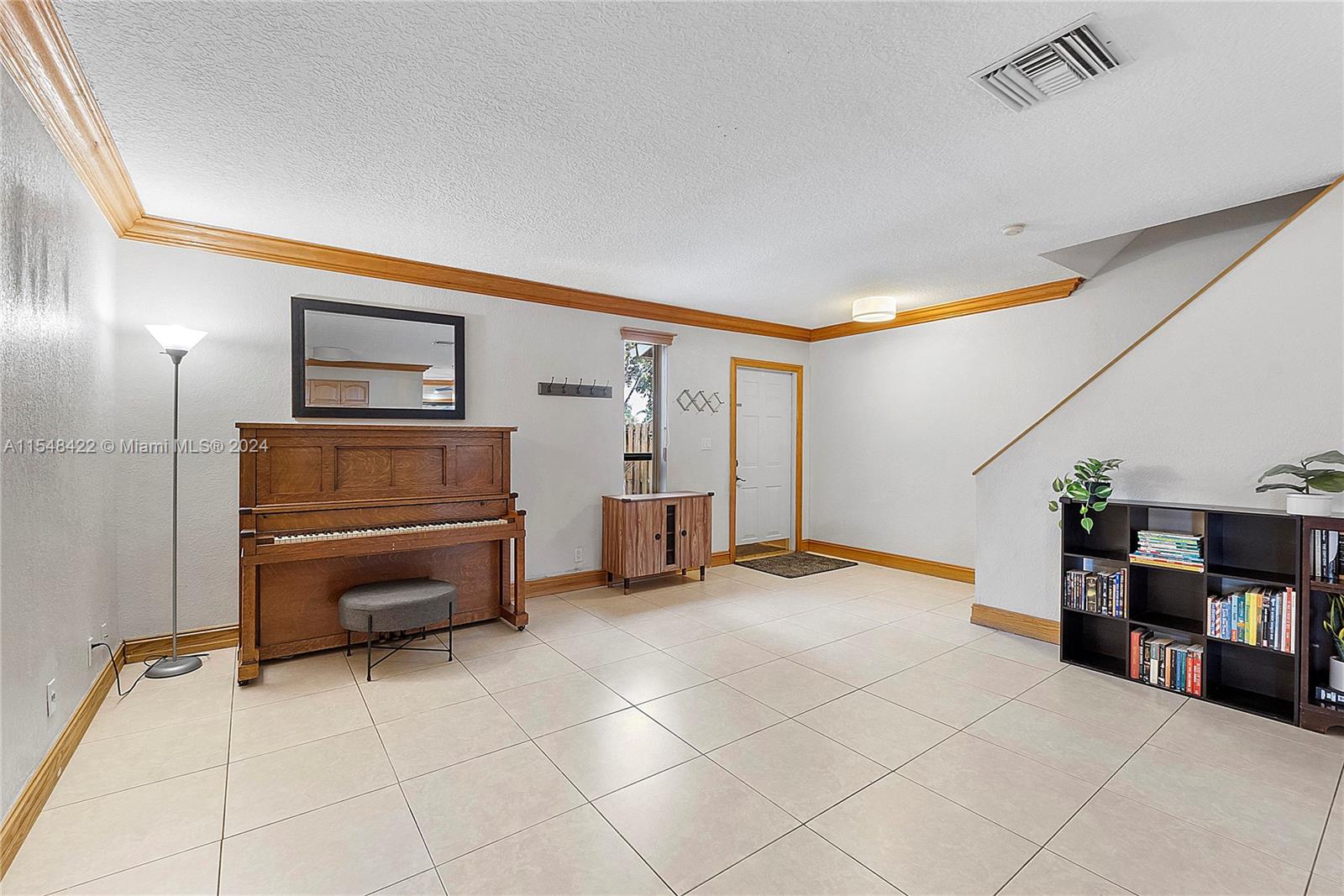 SADDLE-UP PLAT - Residential