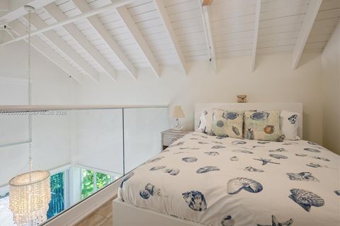 Tiny photo for 100 S Pointe Dr #CABANA 14, Miami Beach, FL 33139 (MLS # A12006022)