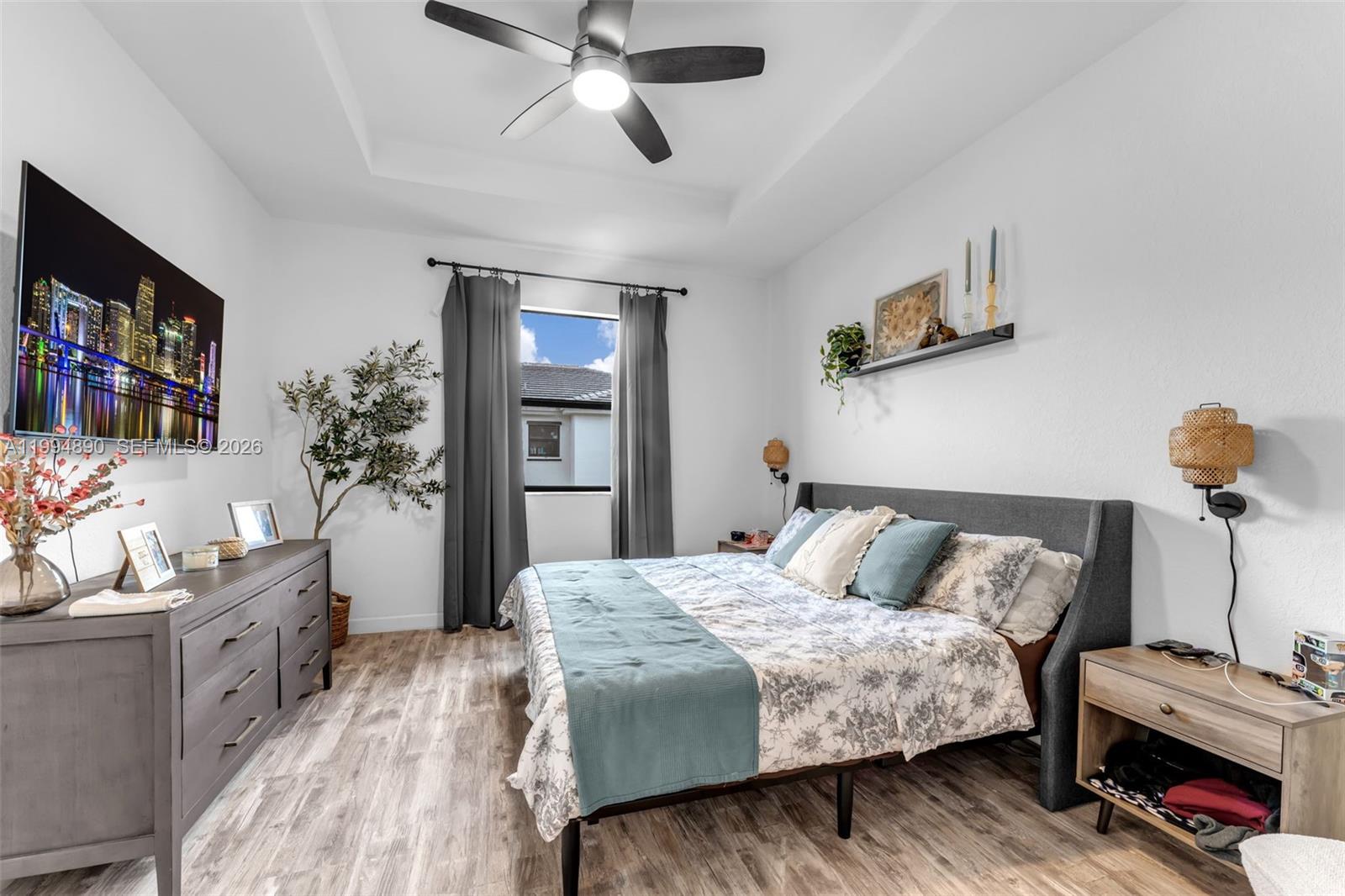 PINE ISLE - Residential
