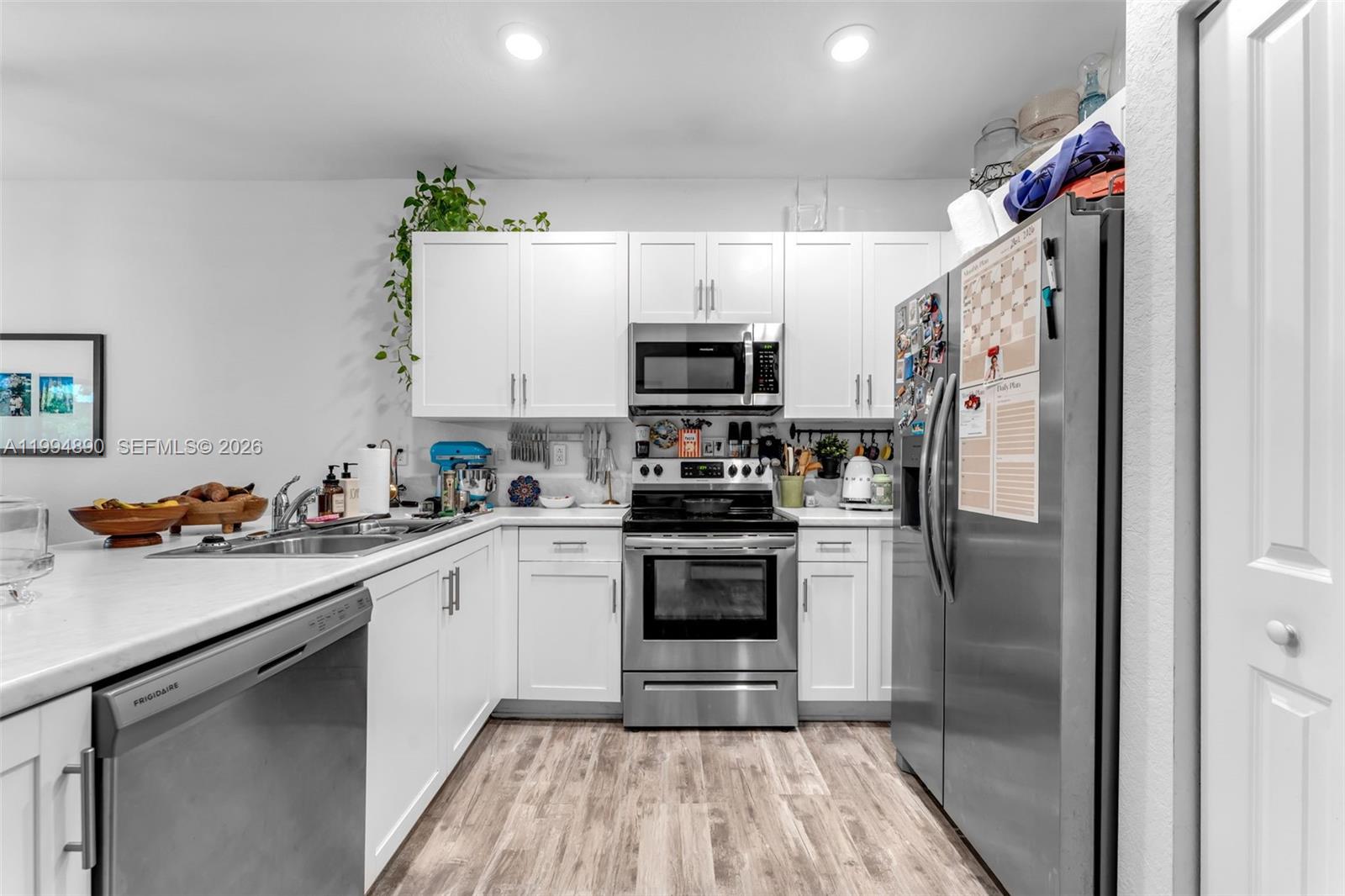 PINE ISLE - Residential