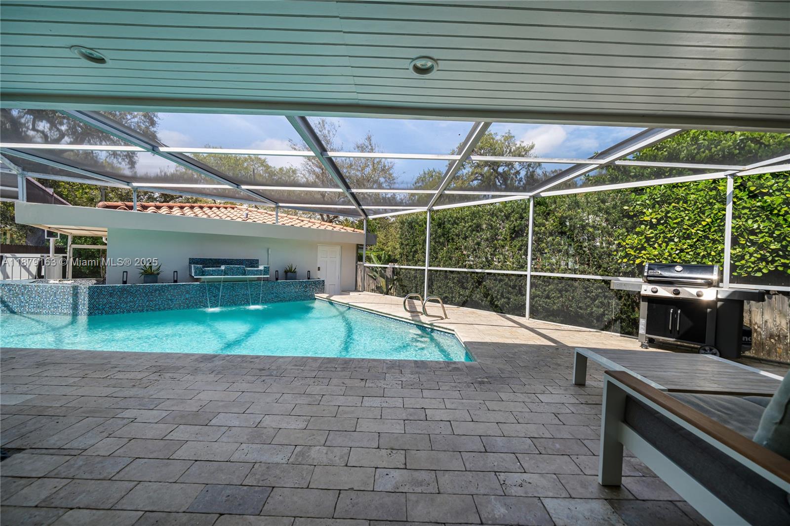 PL OF GOVT - Residential